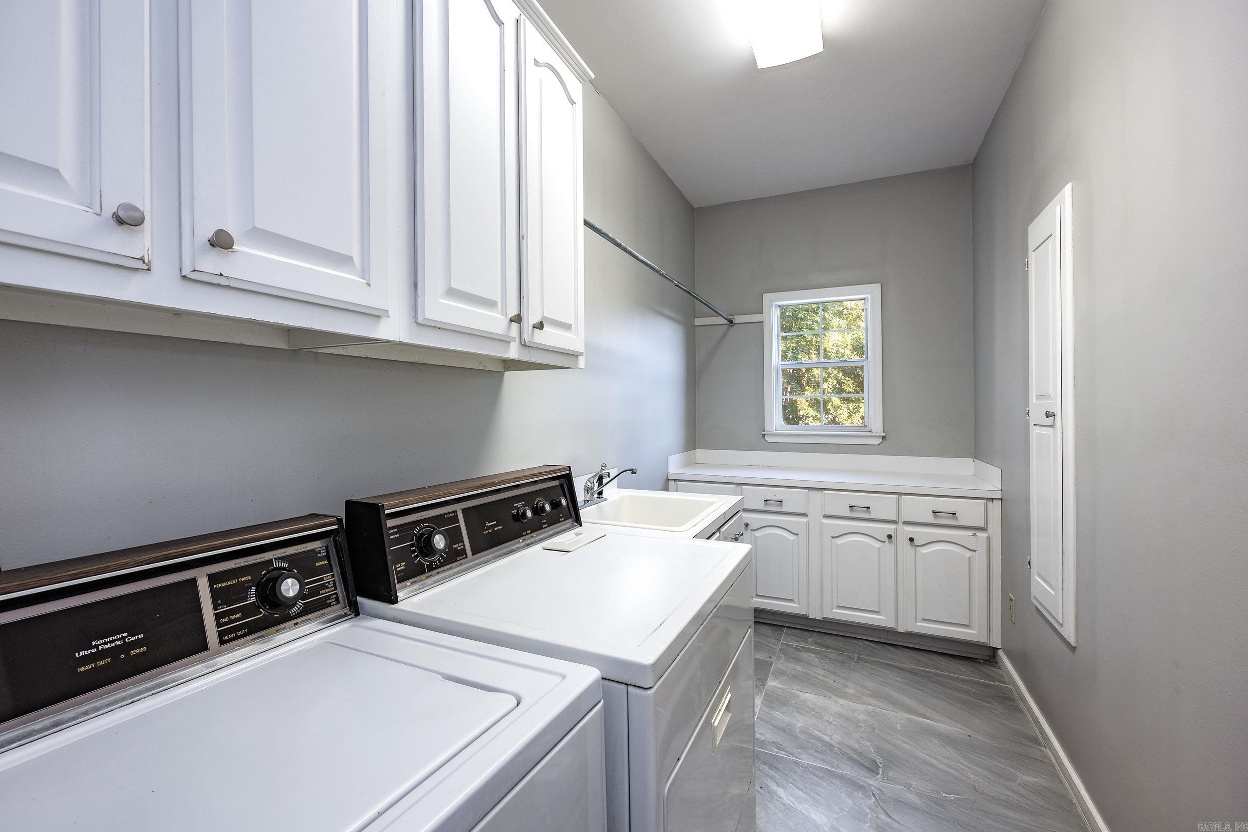 PLEASANT VALLEY ESTATES - Residential