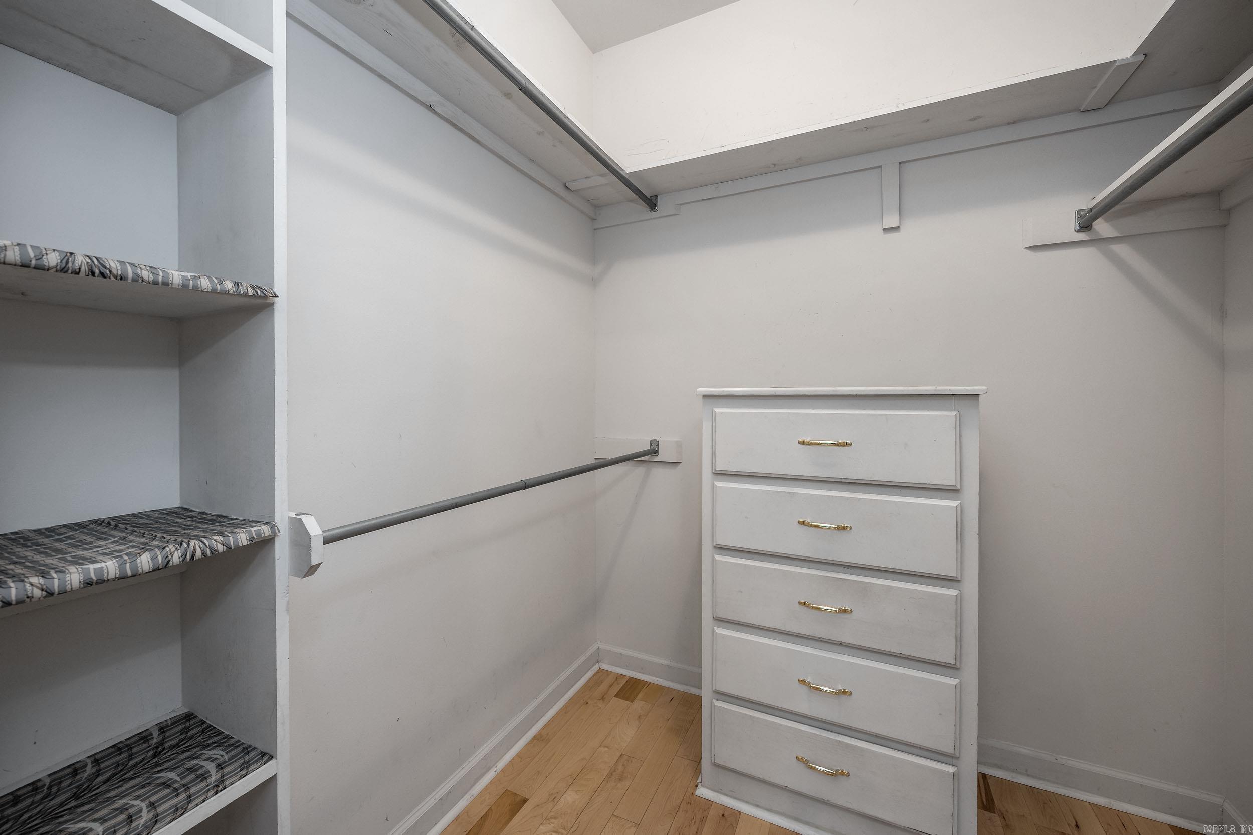 PLEASANT VALLEY ESTATES - Residential