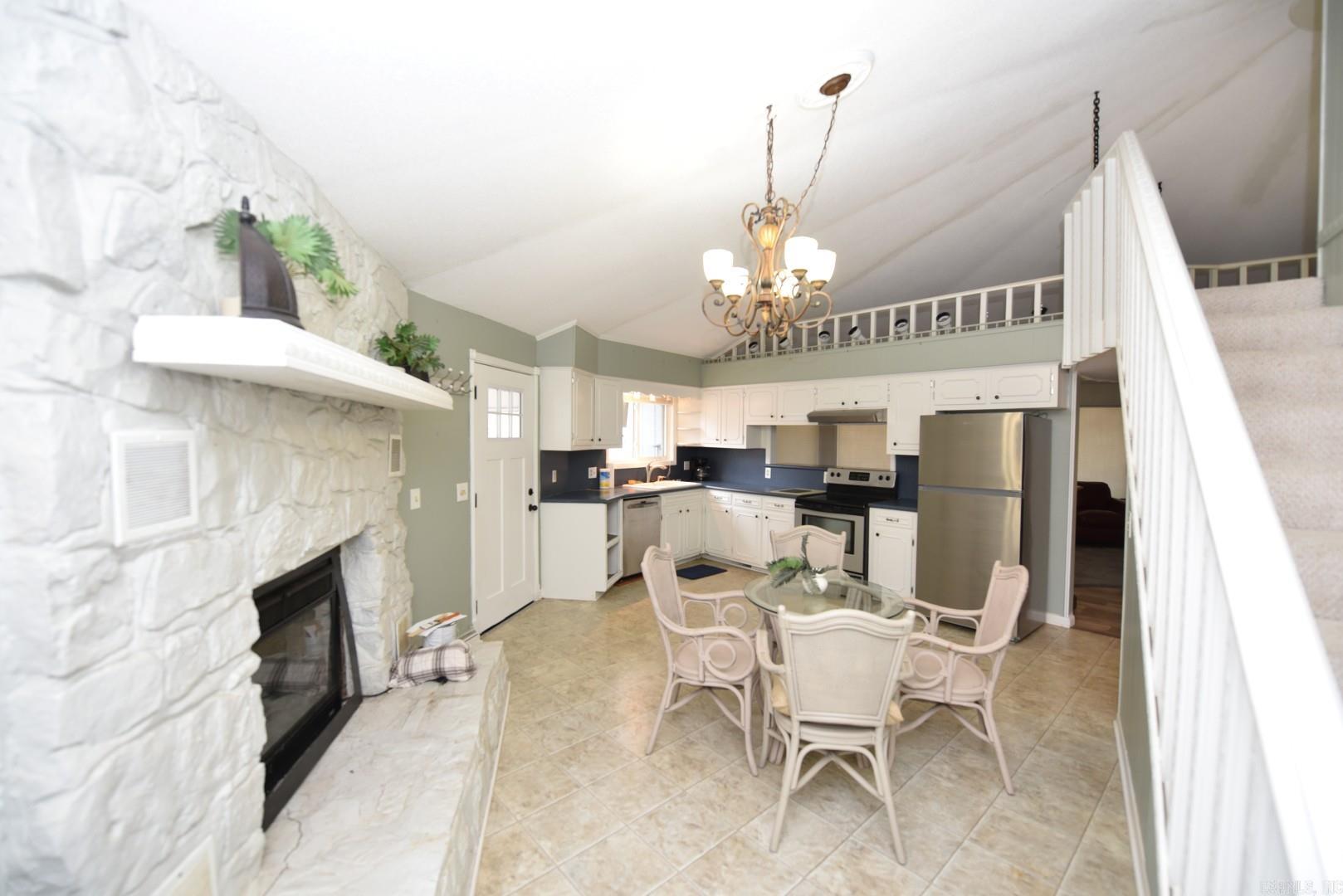 INDIAN HILLS - Residential