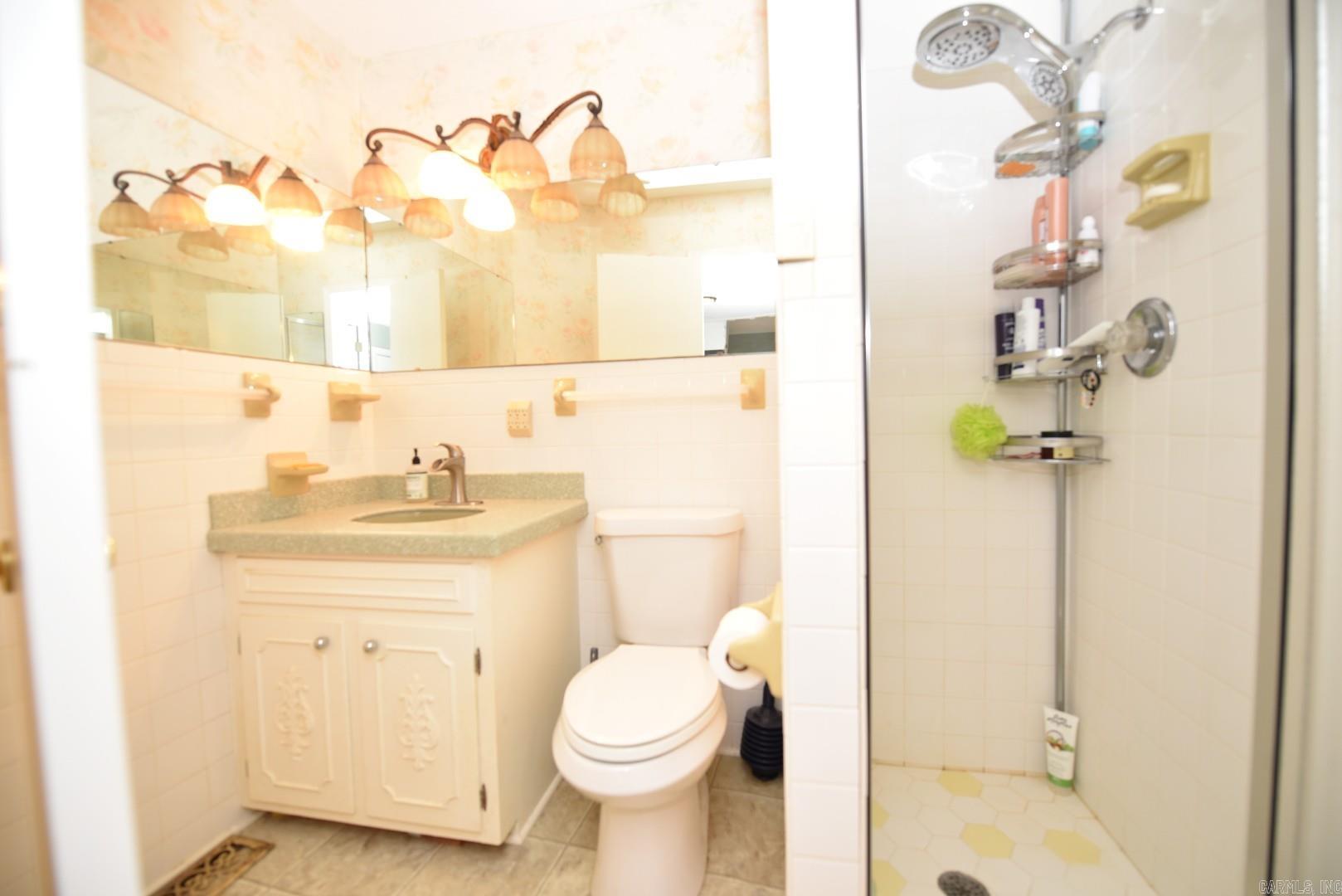 INDIAN HILLS - Residential