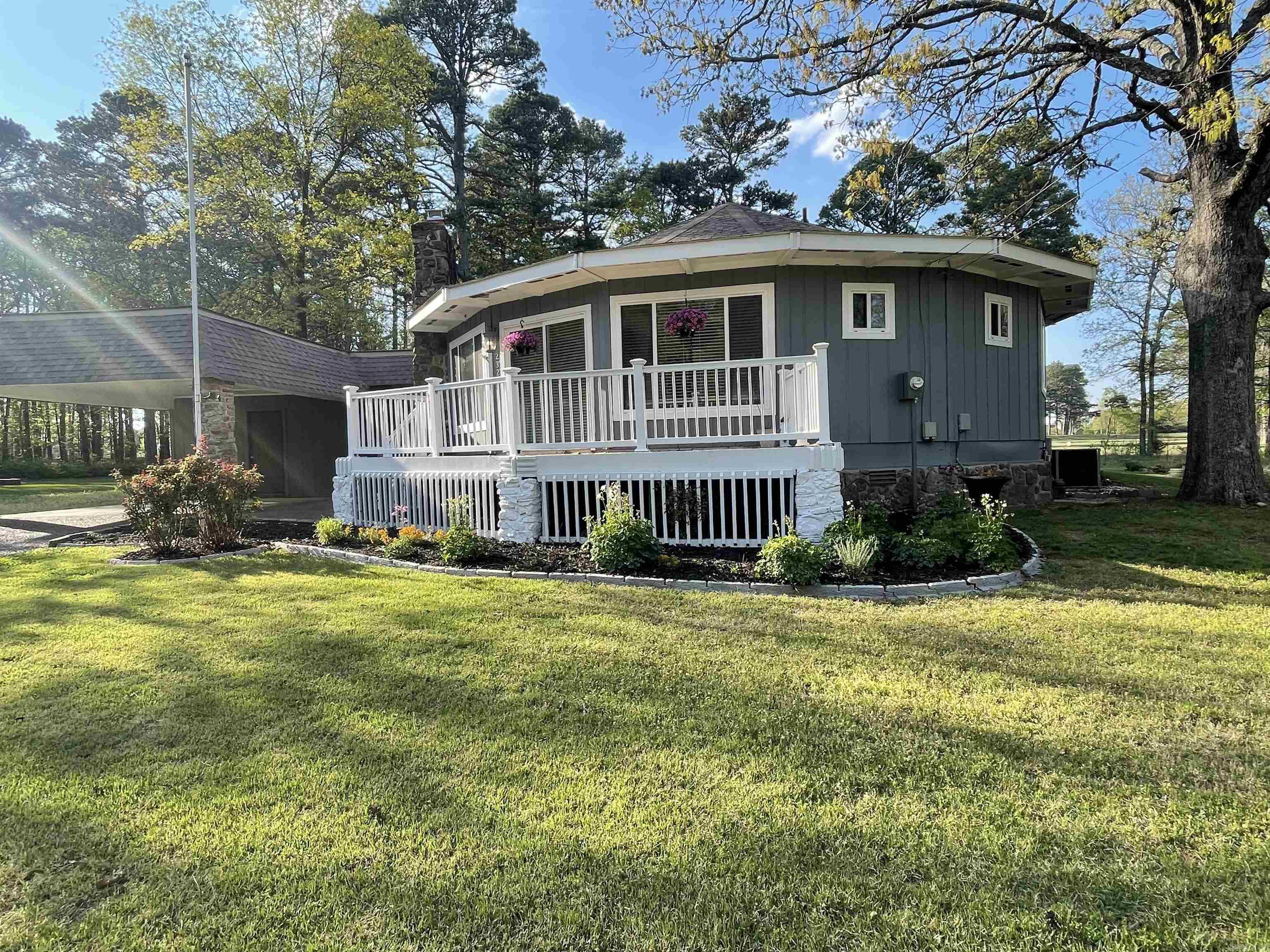 INDIAN HILLS - Residential