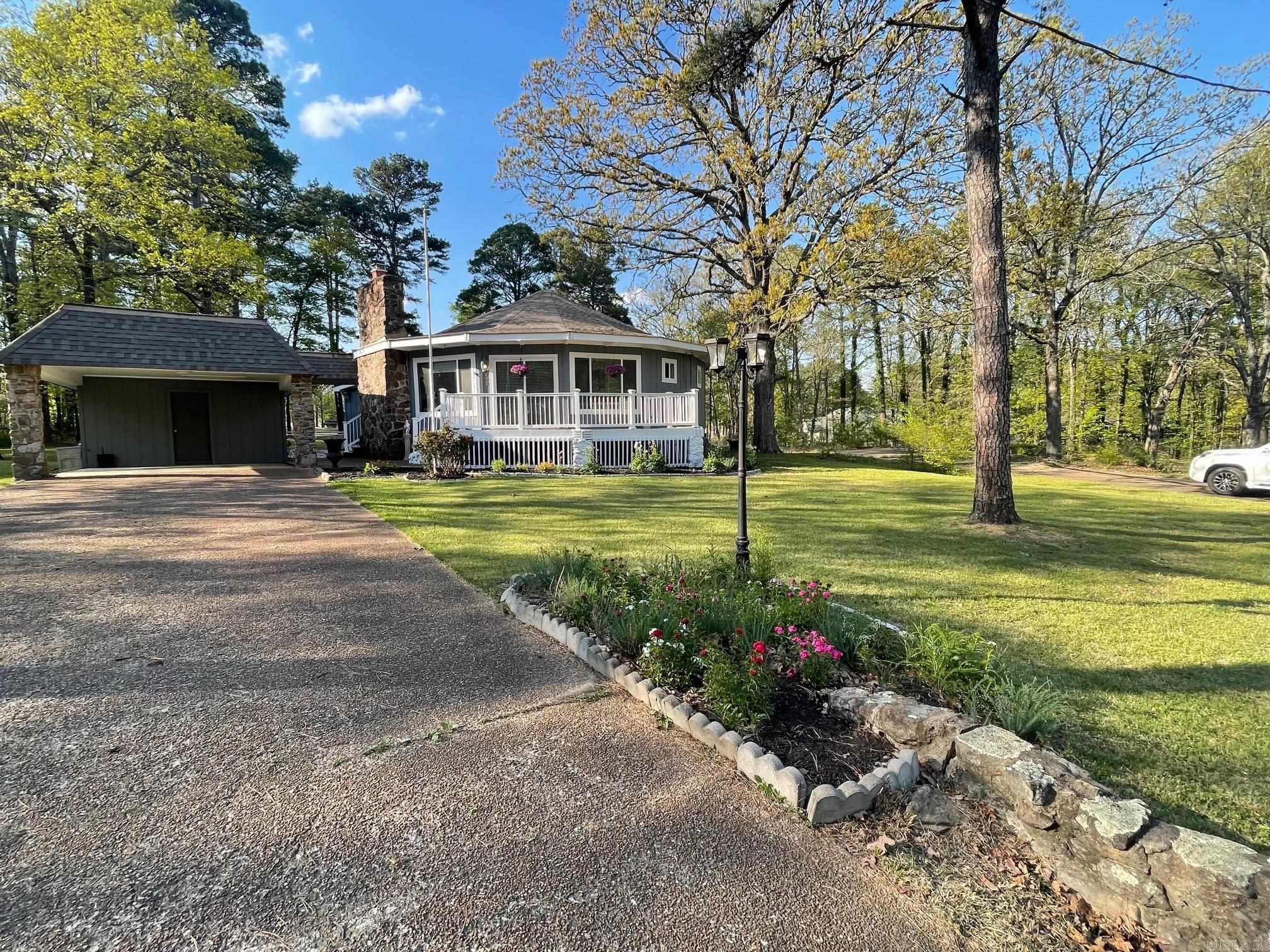 INDIAN HILLS - Residential