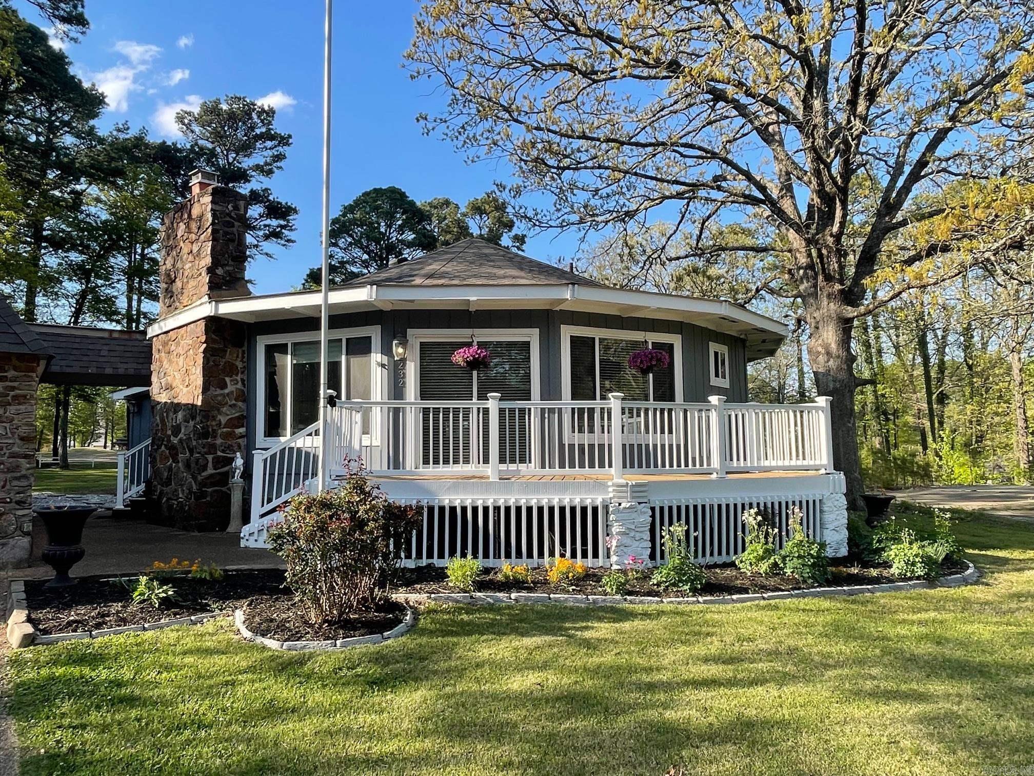 INDIAN HILLS - Residential