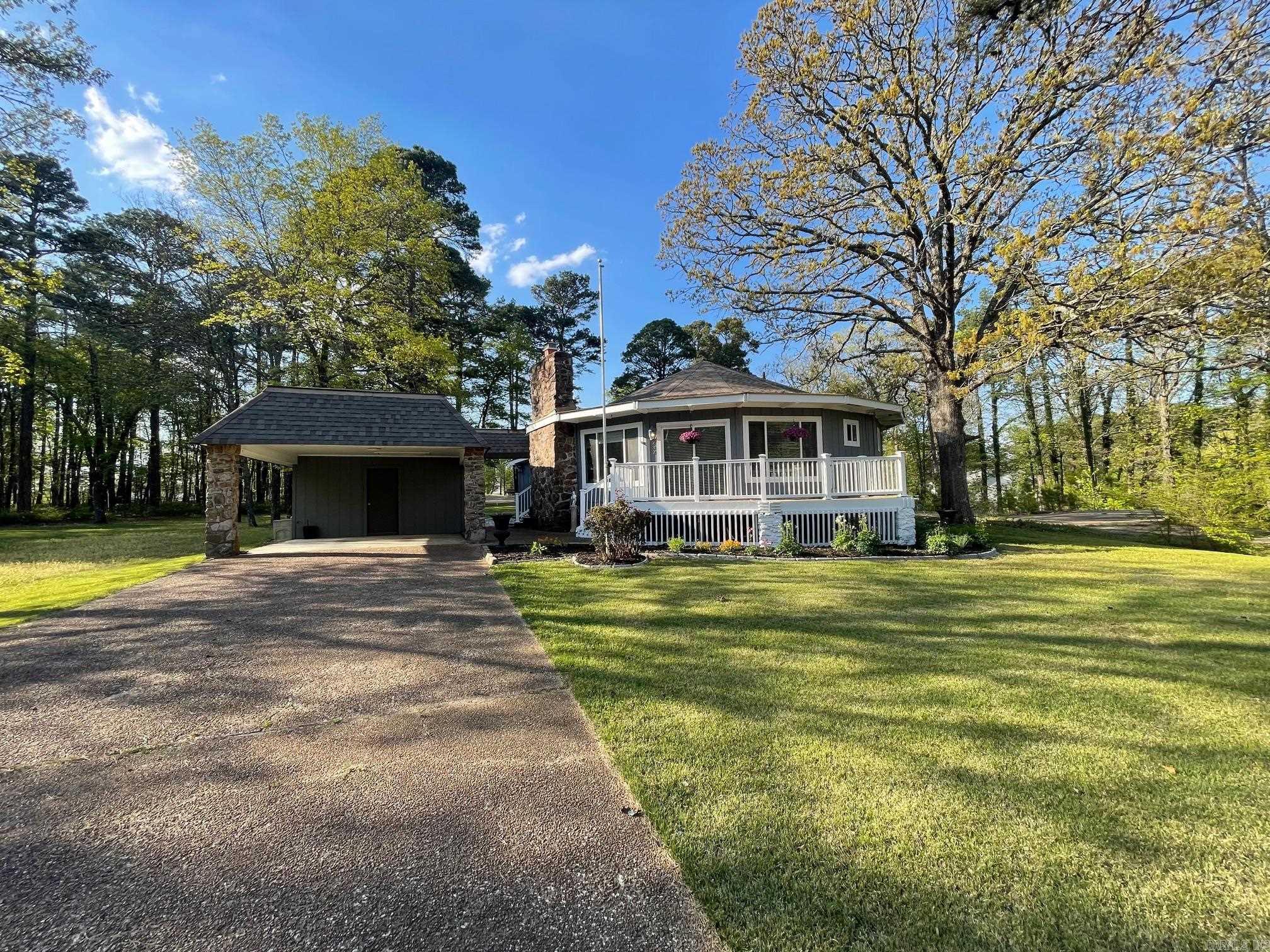 INDIAN HILLS - Residential