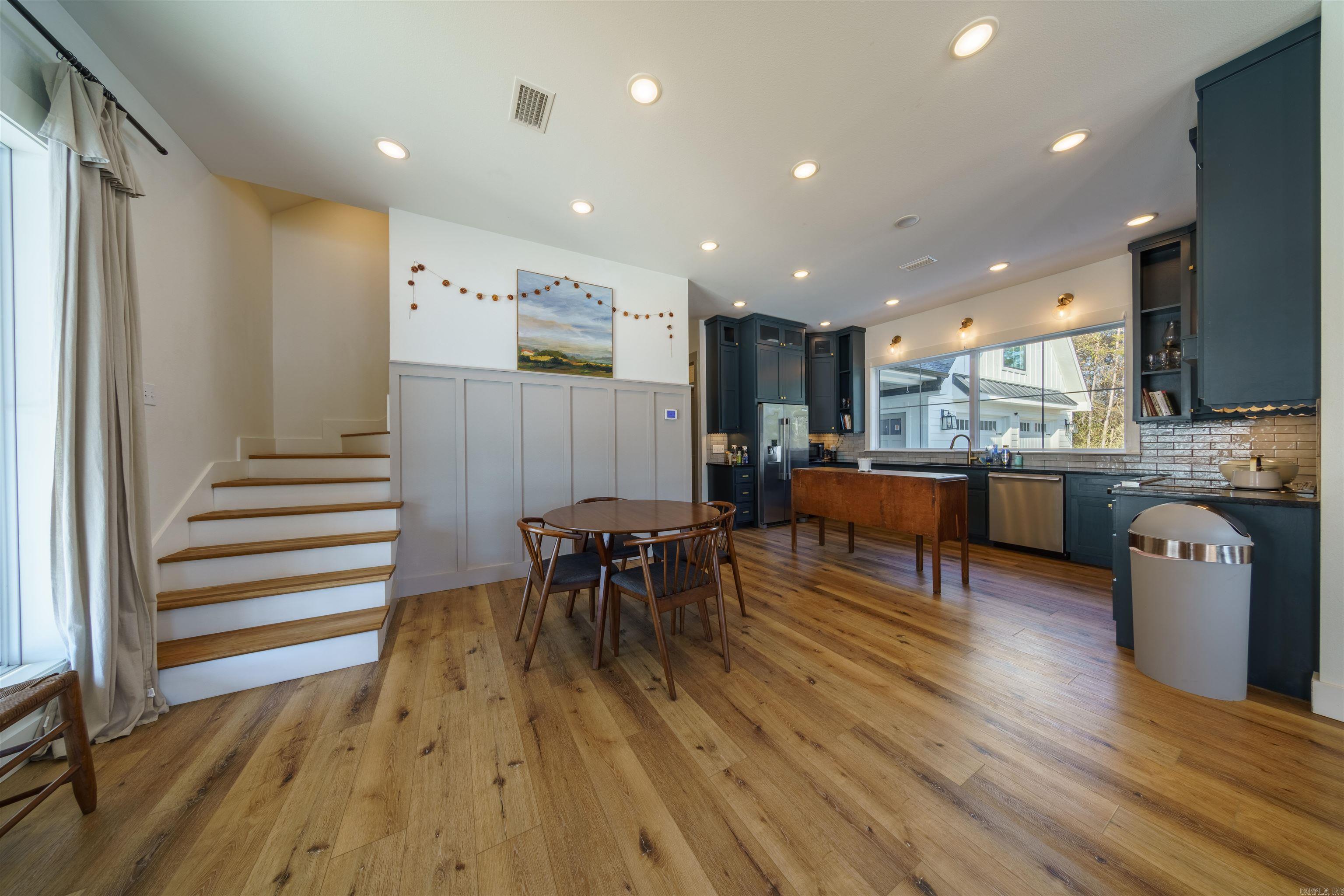 DOUBLE OAK ESTATES - Residential