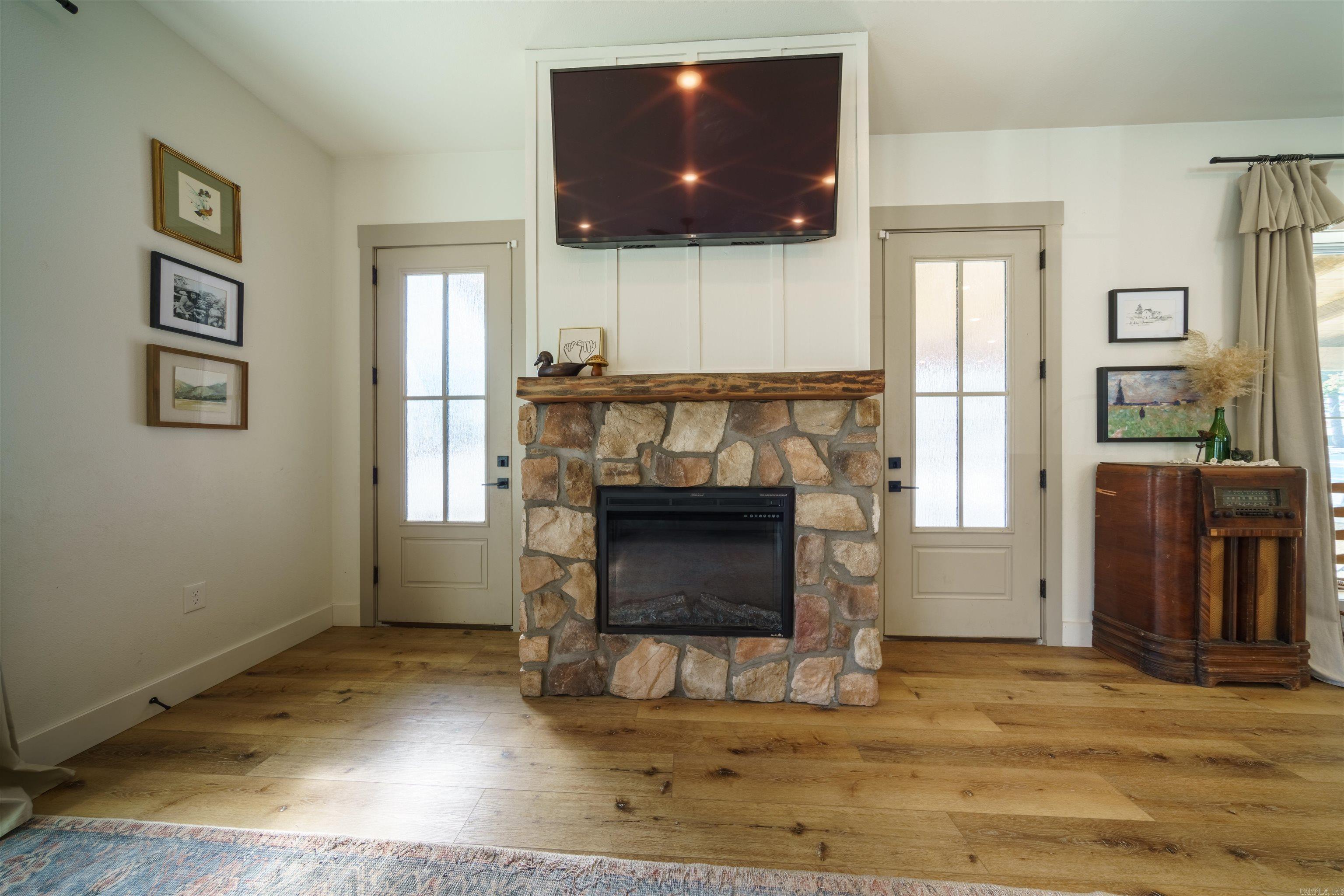 DOUBLE OAK ESTATES - Residential