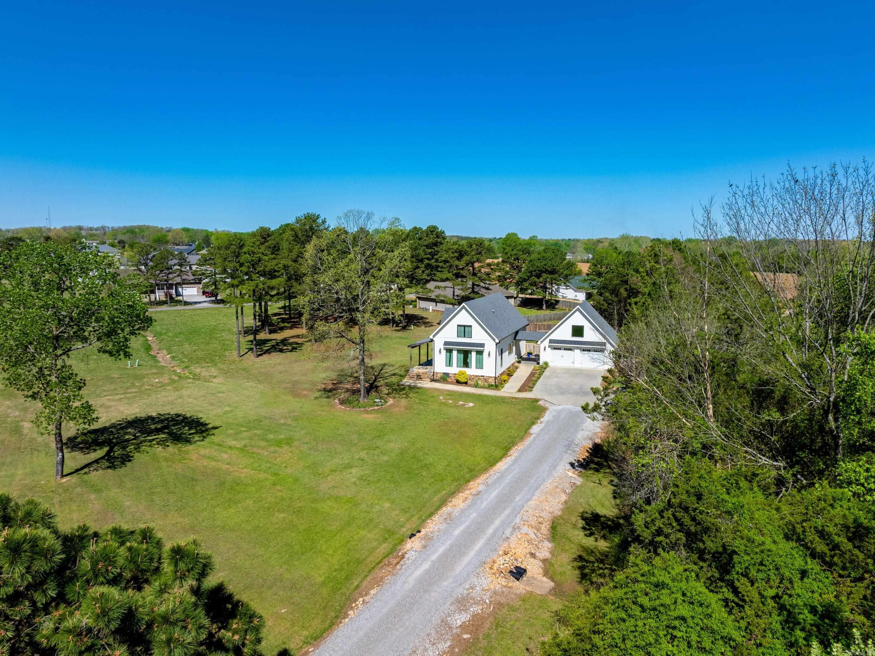 DOUBLE OAK ESTATES - Residential
