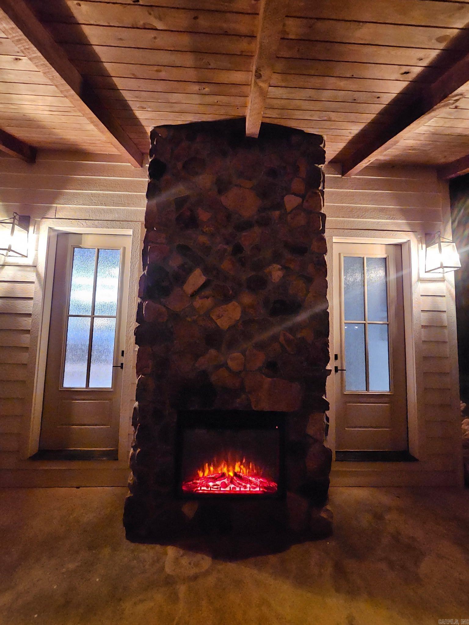 DOUBLE OAK ESTATES - Residential