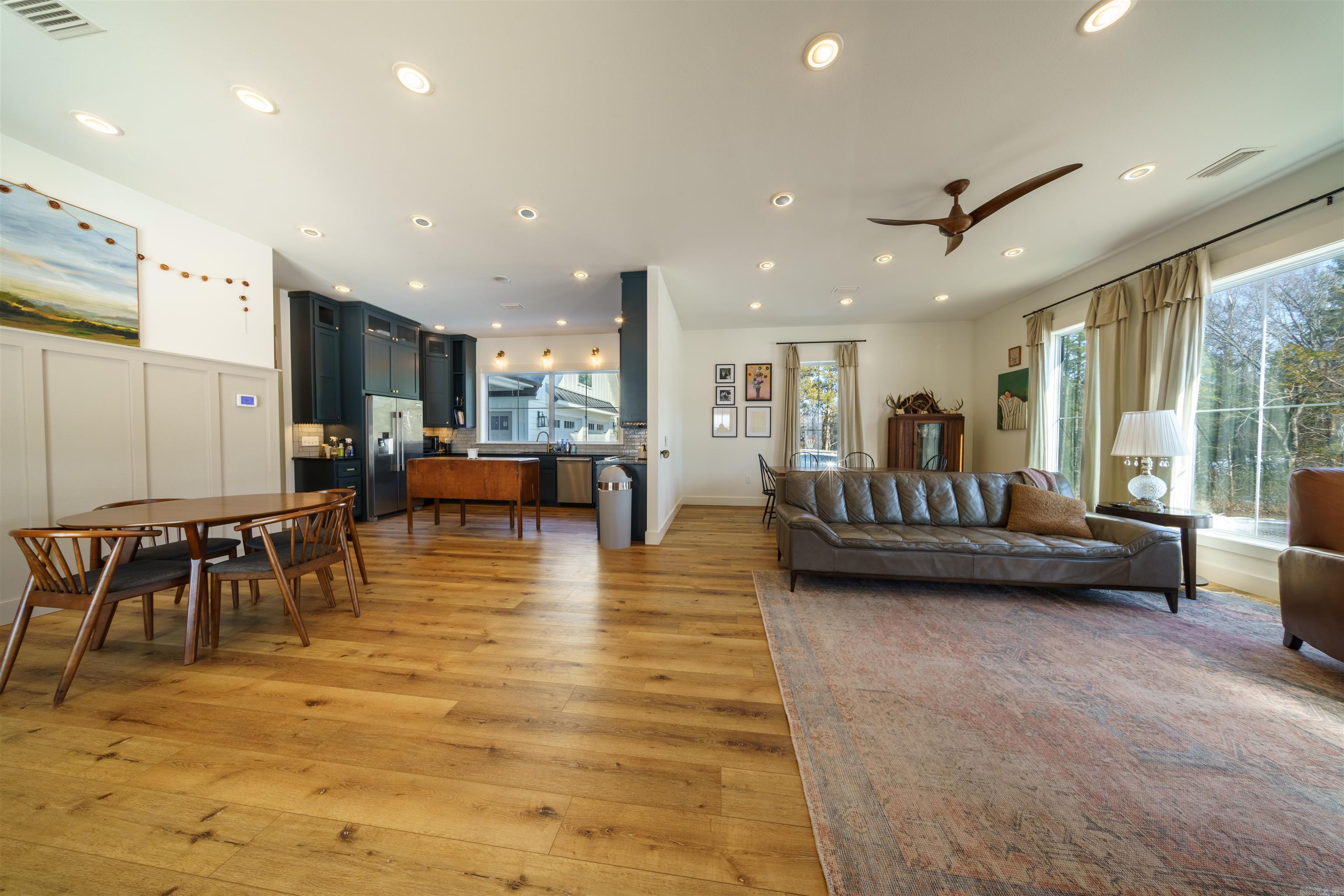 DOUBLE OAK ESTATES - Residential