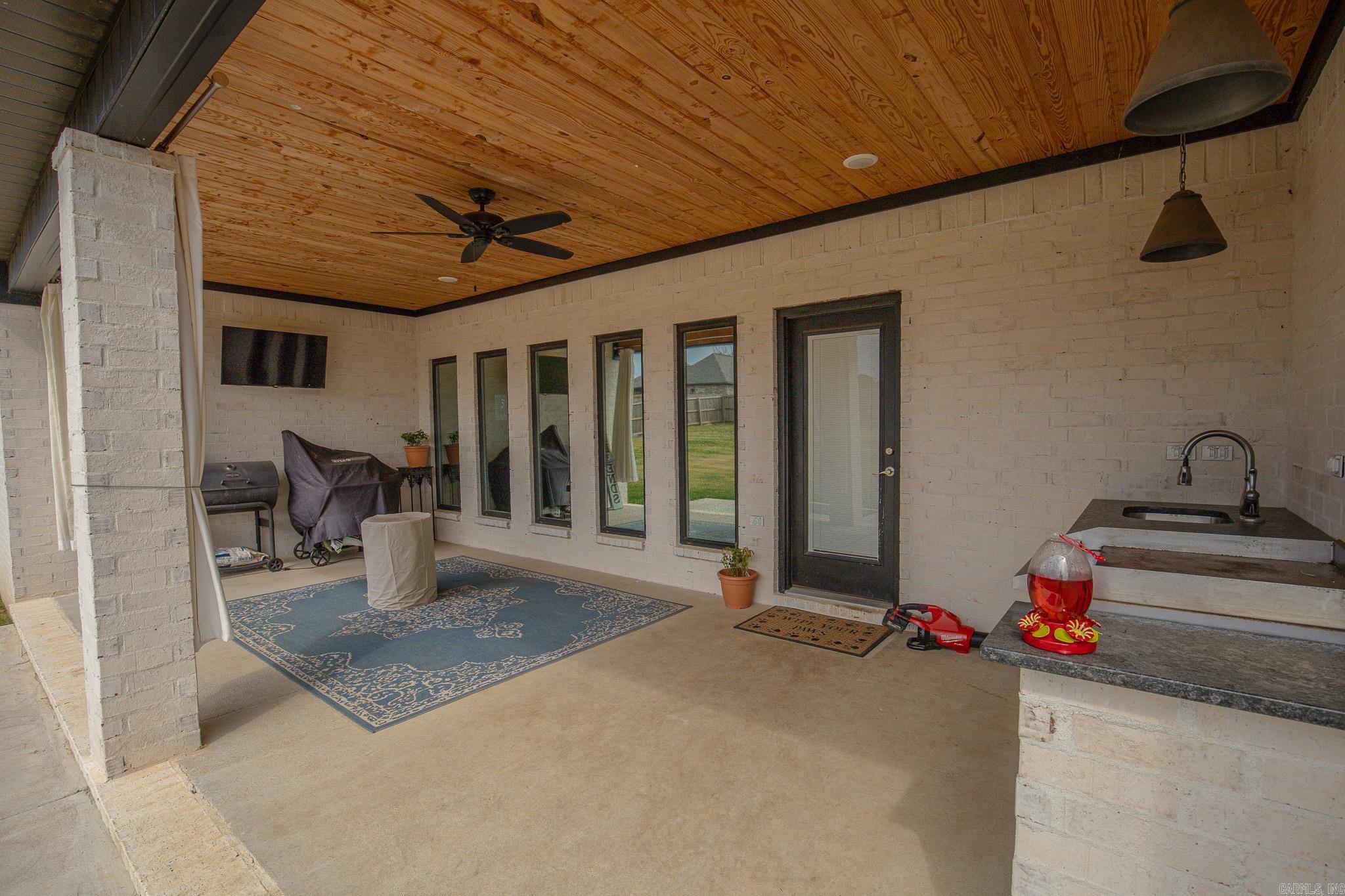 OAK TREE SOUTH - Residential