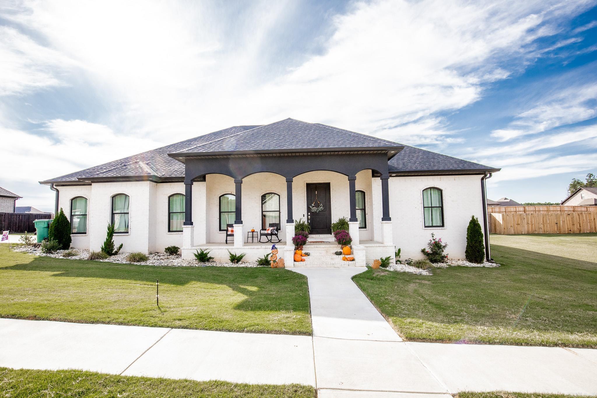 OAK TREE SOUTH - Residential