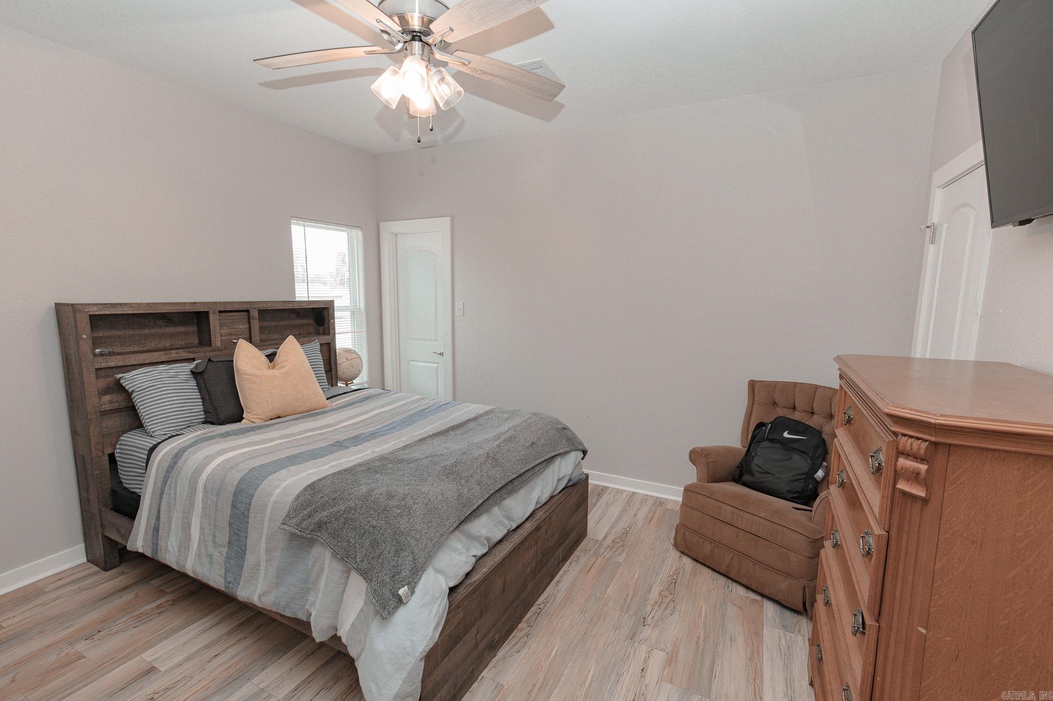 OAK TREE SOUTH - Residential