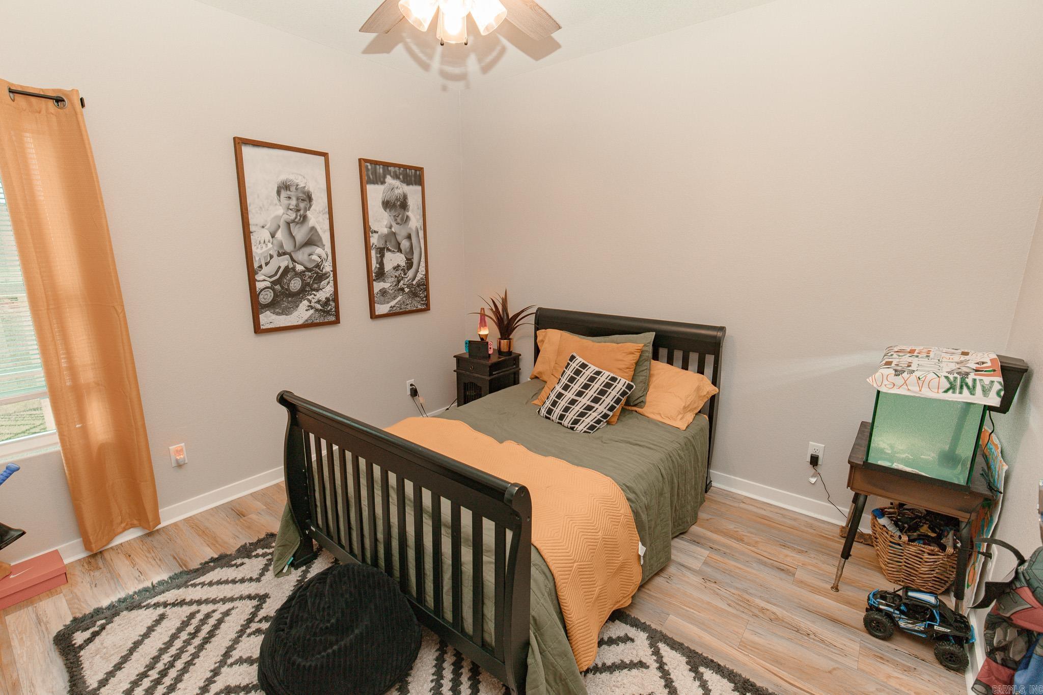 OAK TREE SOUTH - Residential