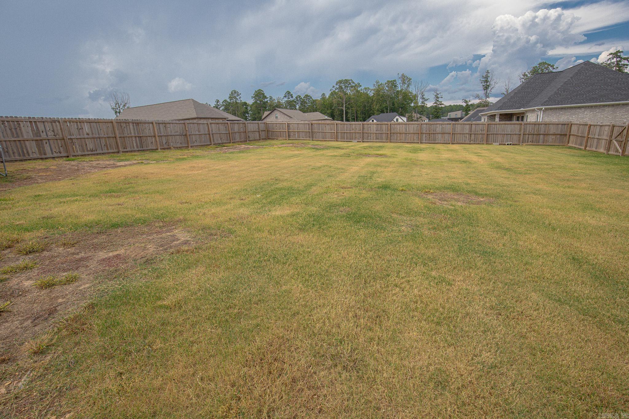 OAK TREE SOUTH - Residential