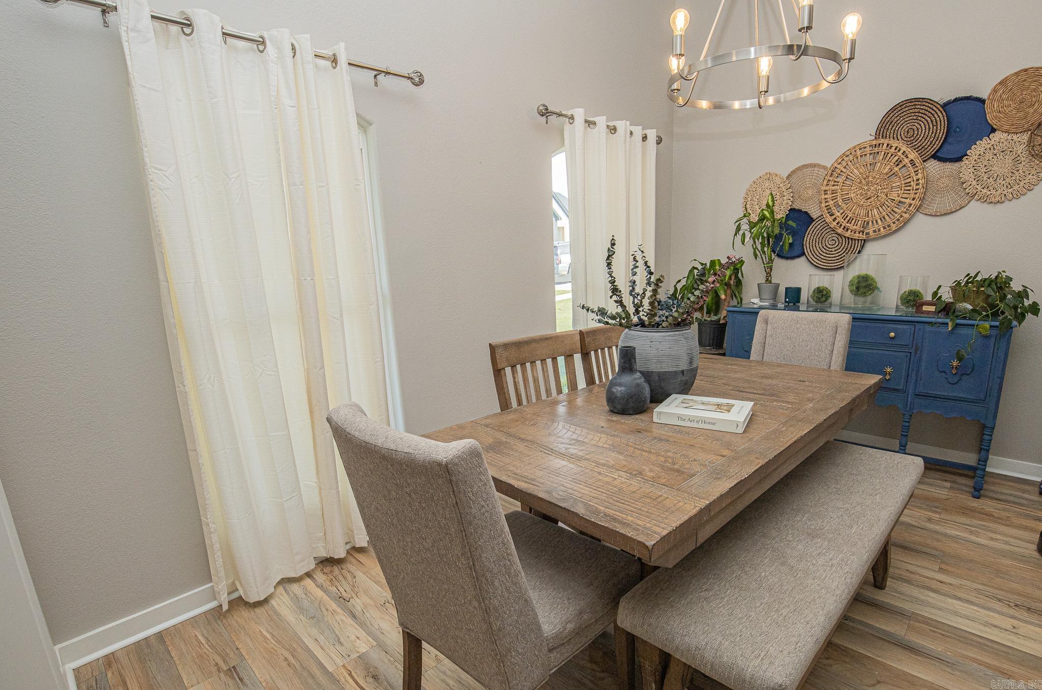 OAK TREE SOUTH - Residential