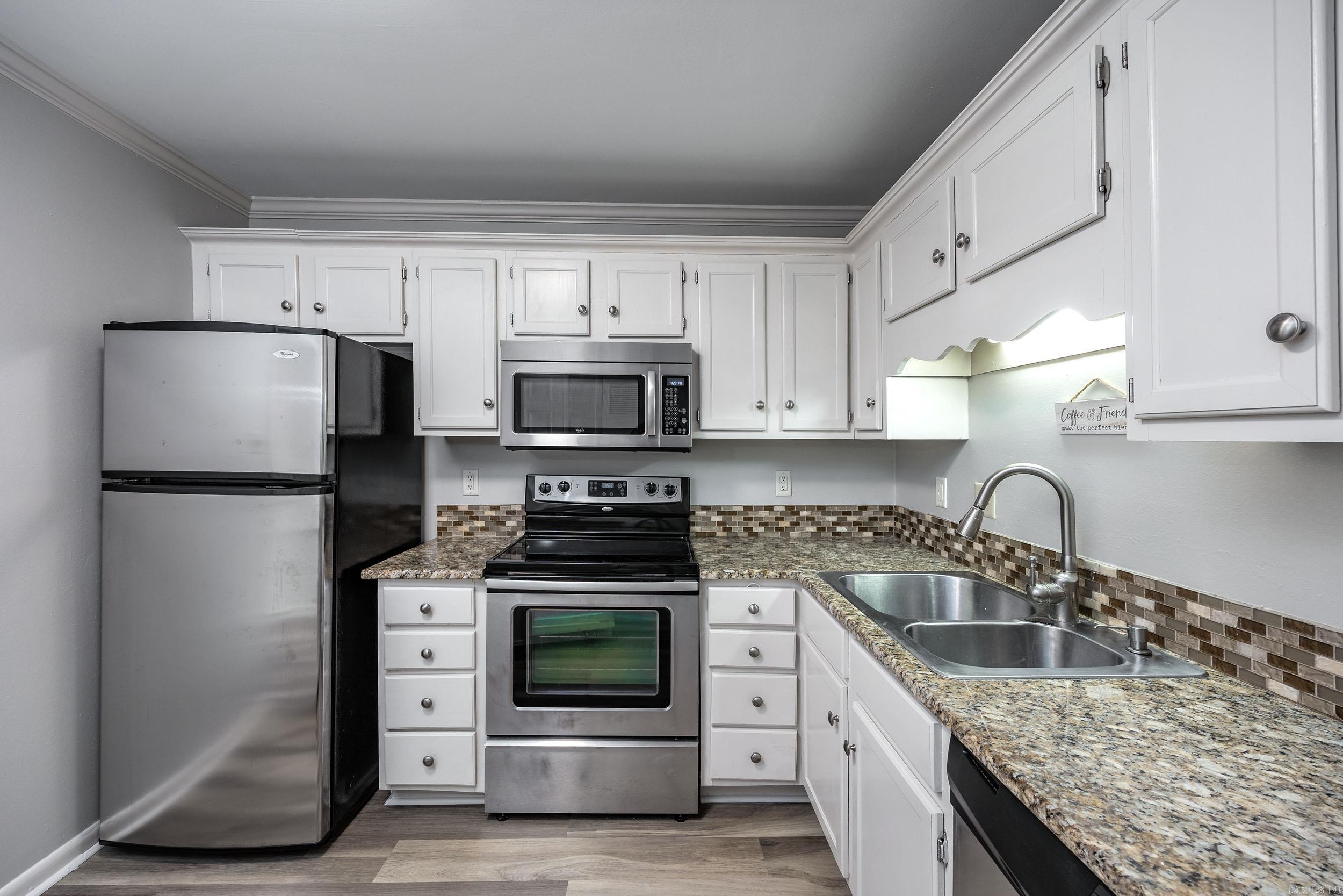 CHIMNEY COVE HPR - Residential