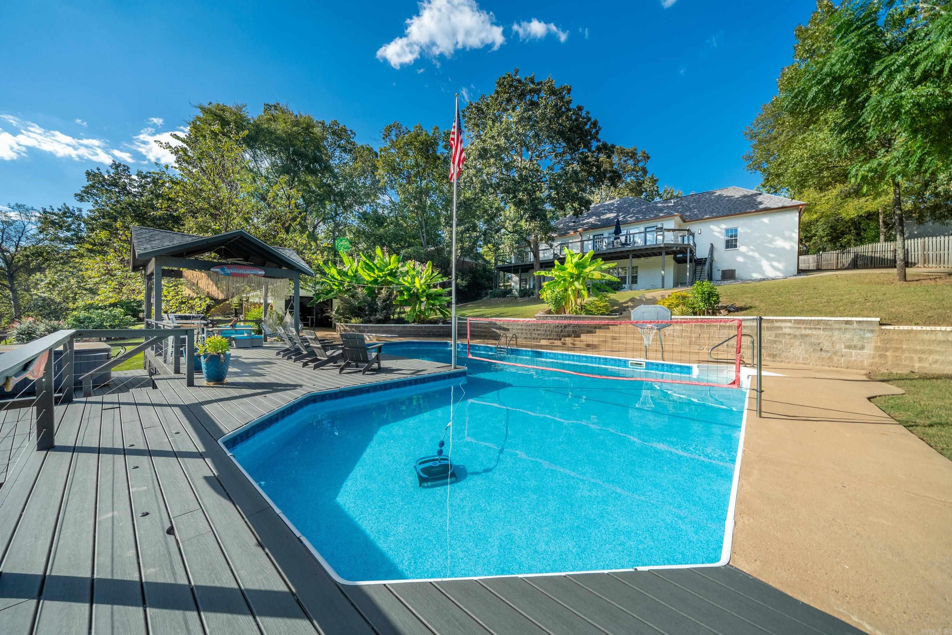 COCA BAY - IN - Residential