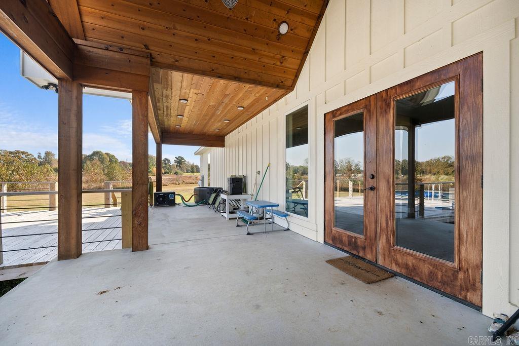 Metes & Bounds - Residential