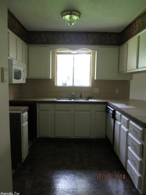 OAKHURST - Residential