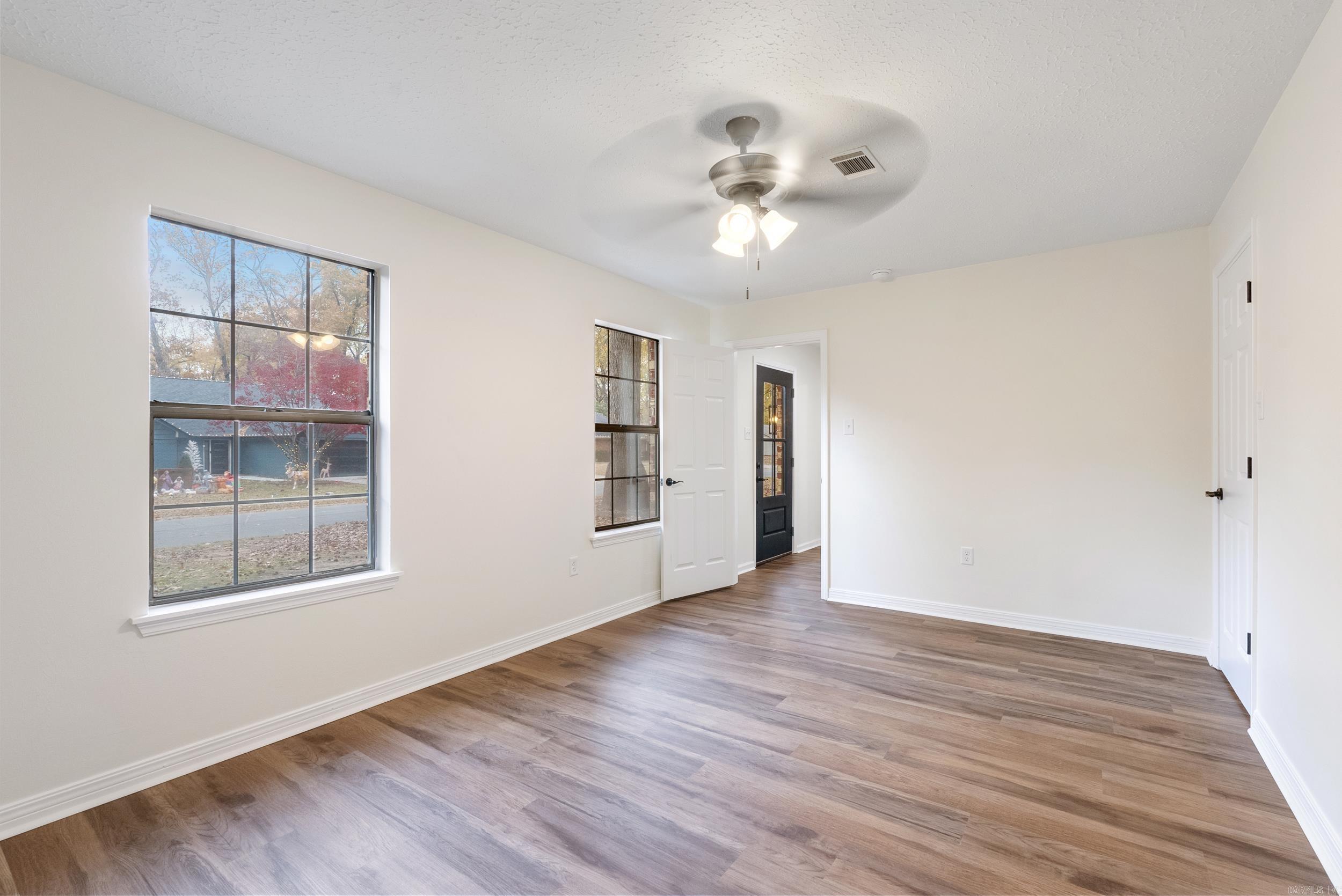 SMOKING OAKS ADD - Residential