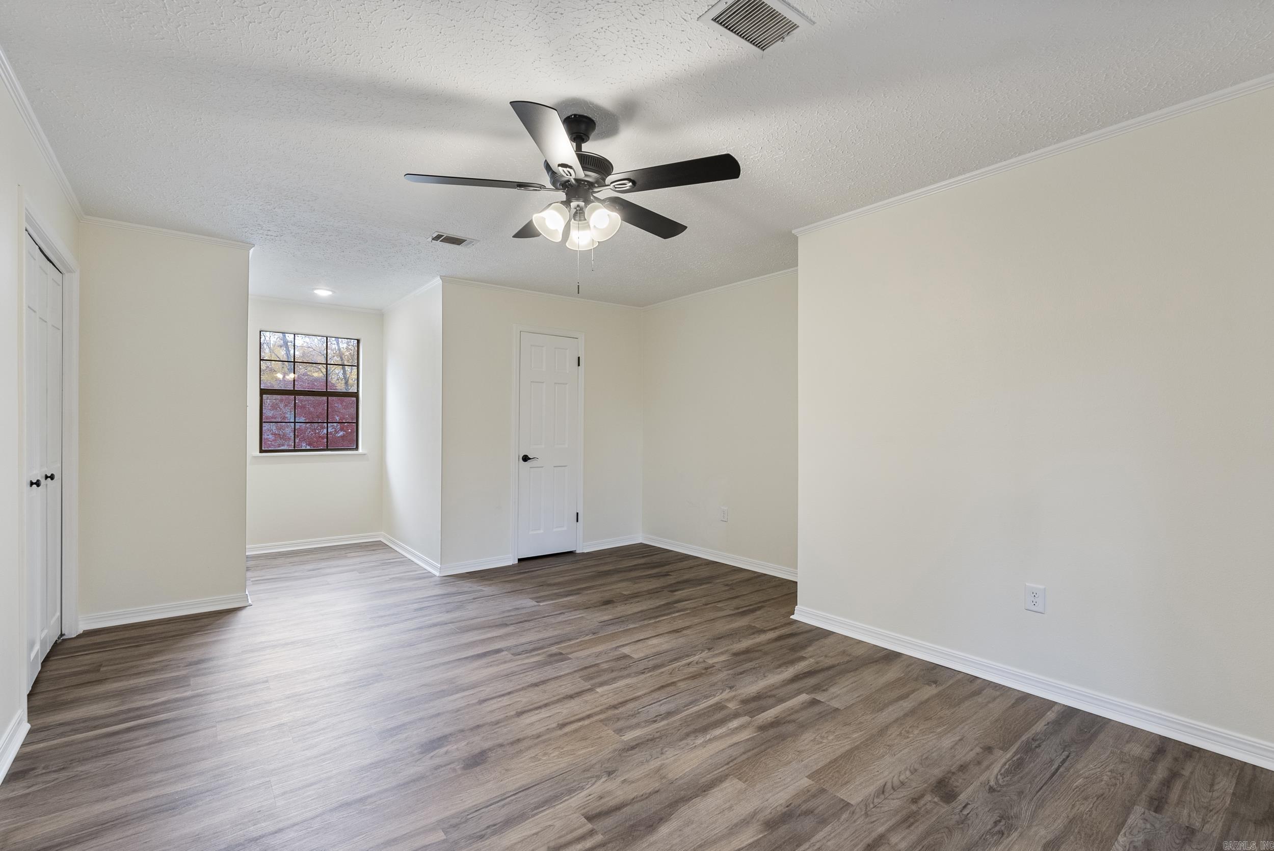 SMOKING OAKS ADD - Residential