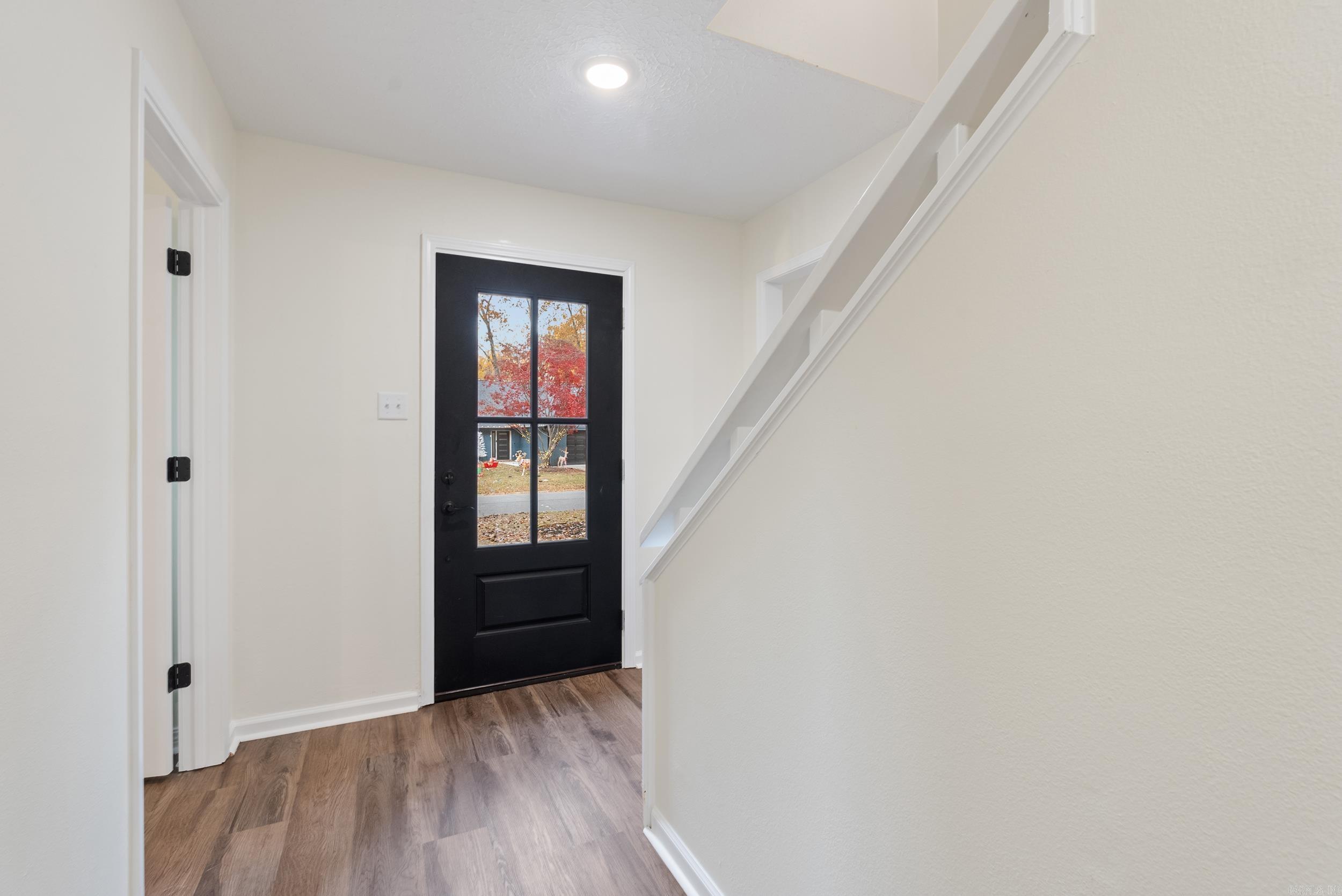SMOKING OAKS ADD - Residential