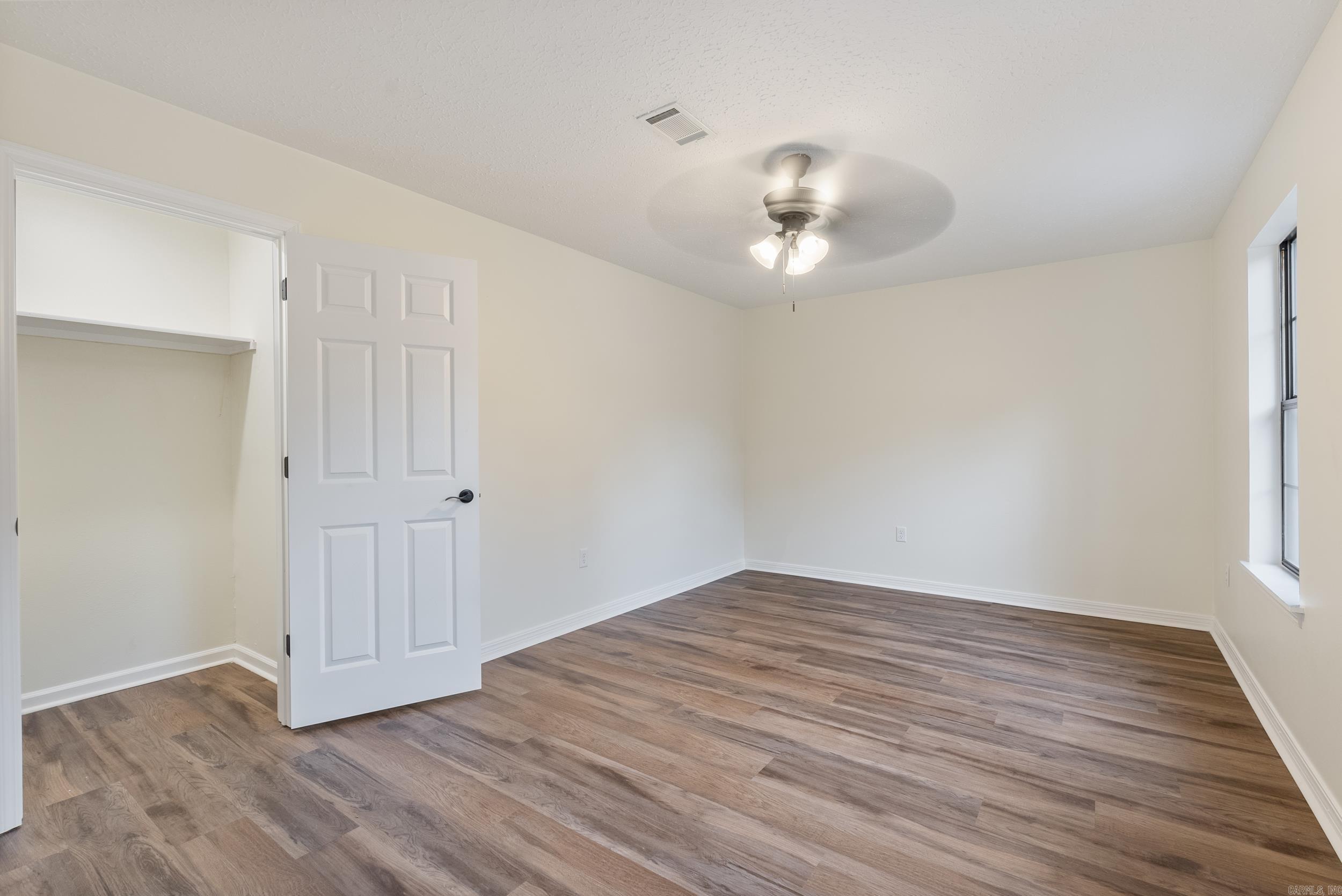 SMOKING OAKS ADD - Residential