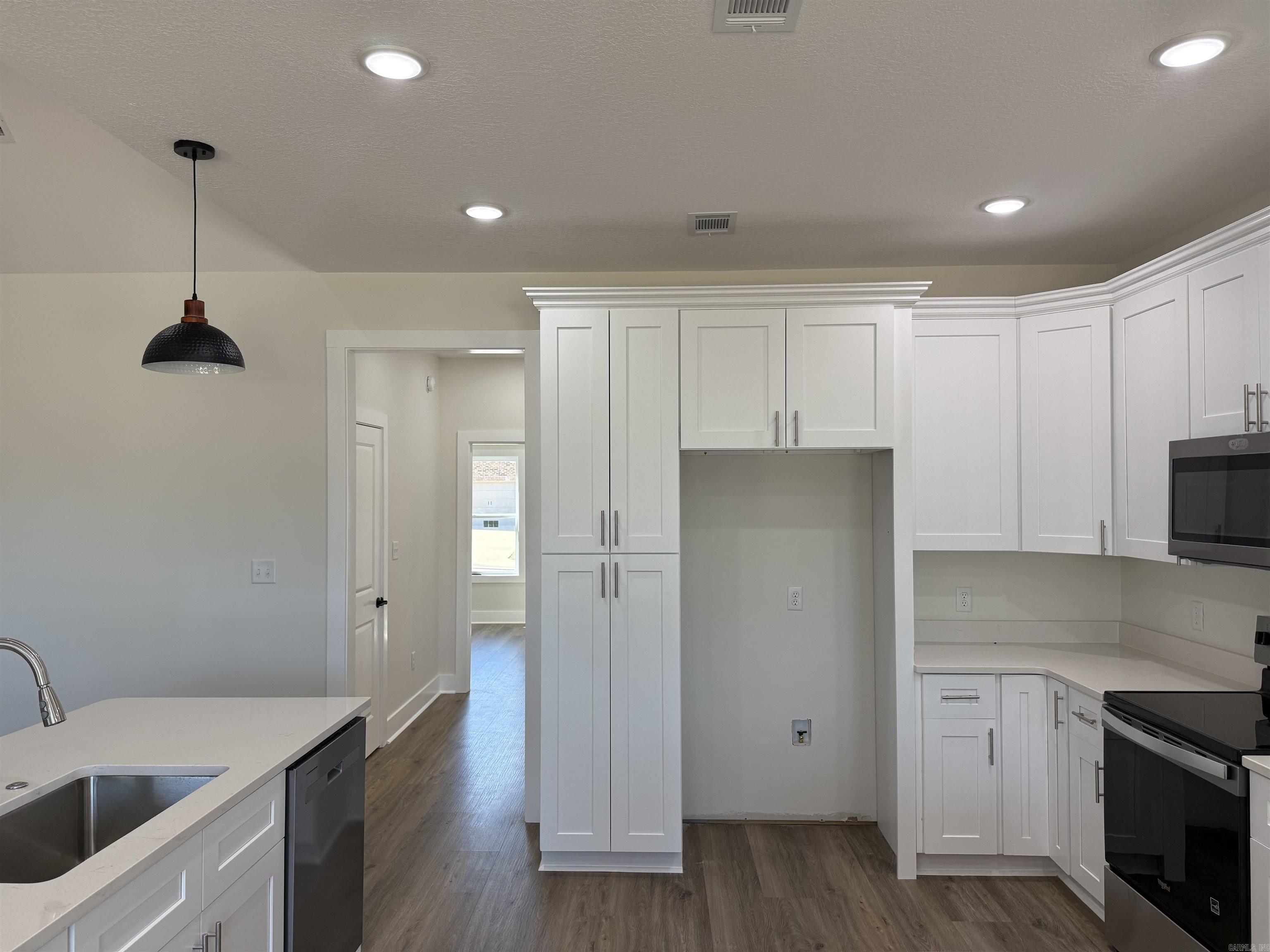 PROSPECT VILLAGE - Residential