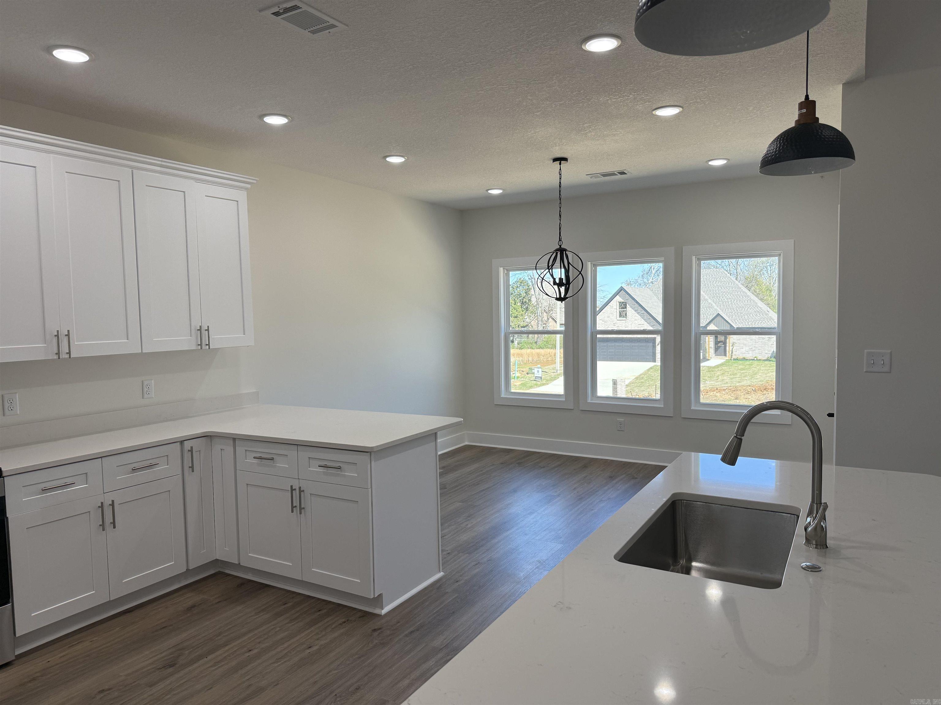 PROSPECT VILLAGE - Residential