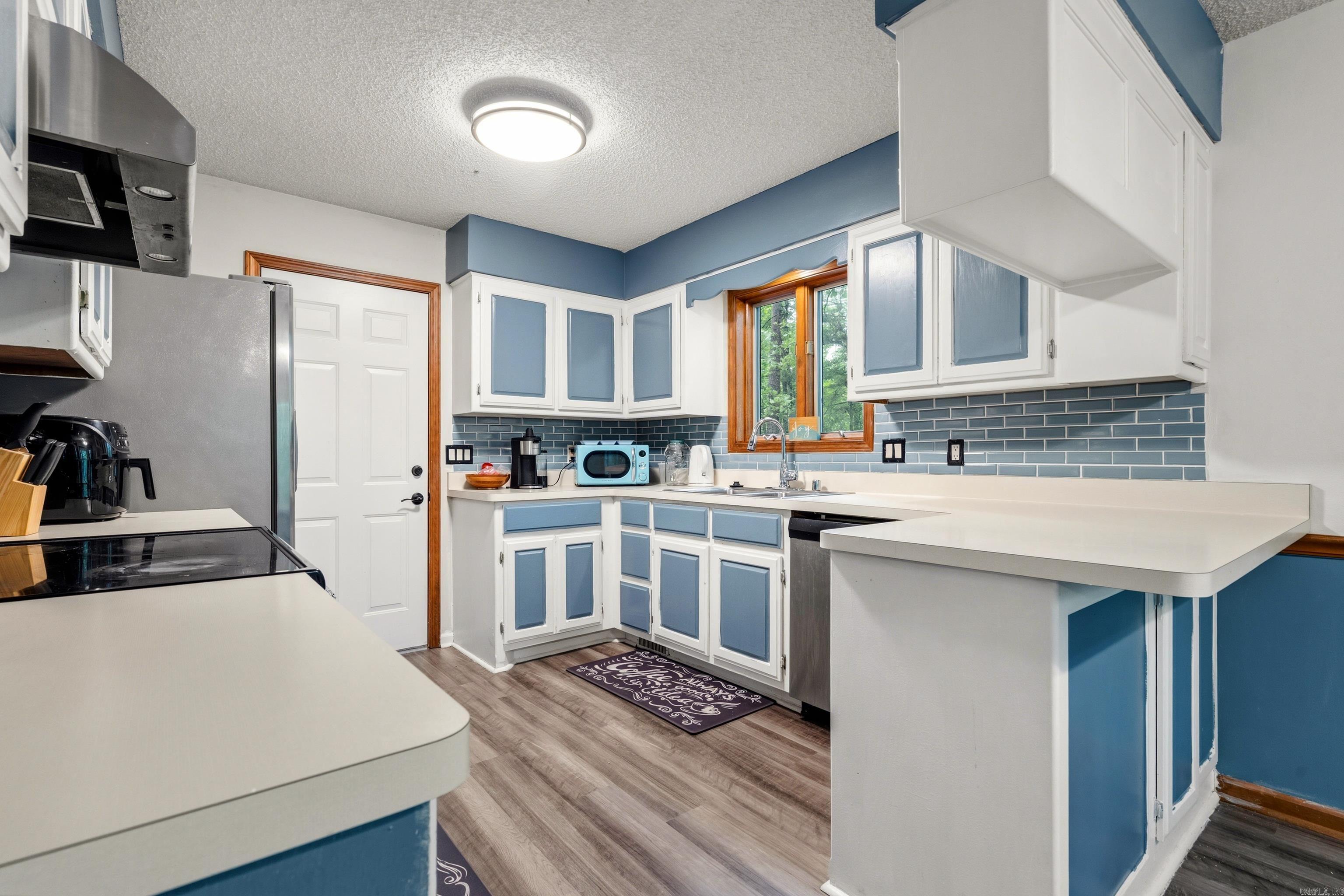 DOMINAR - Residential