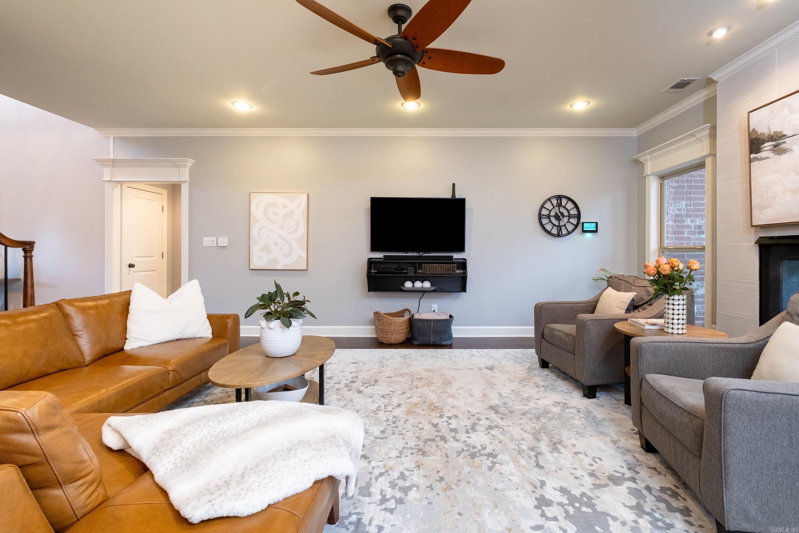 CHENAL VALLEY EPERNAY PLACE - Residential