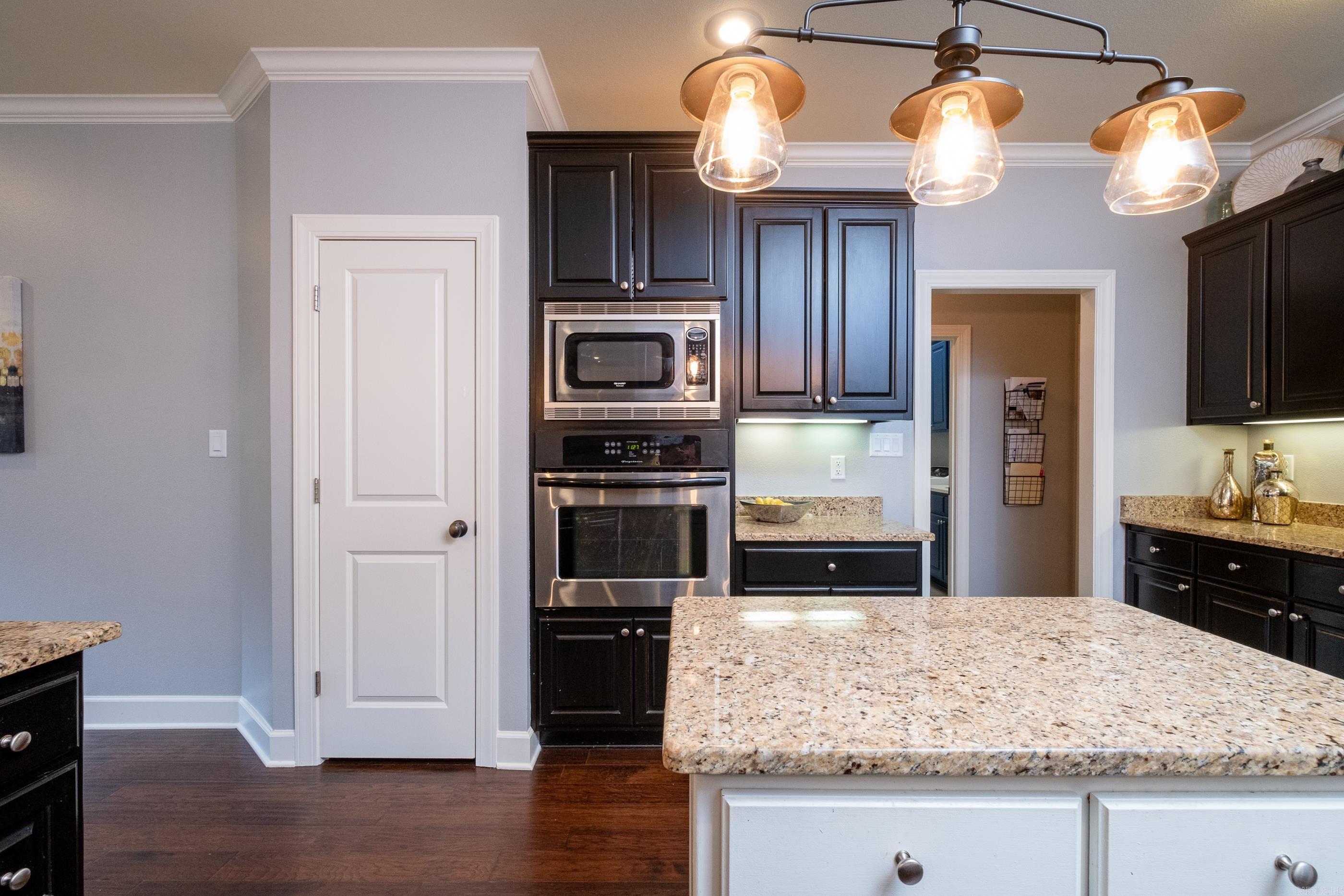 CHENAL VALLEY EPERNAY PLACE - Residential