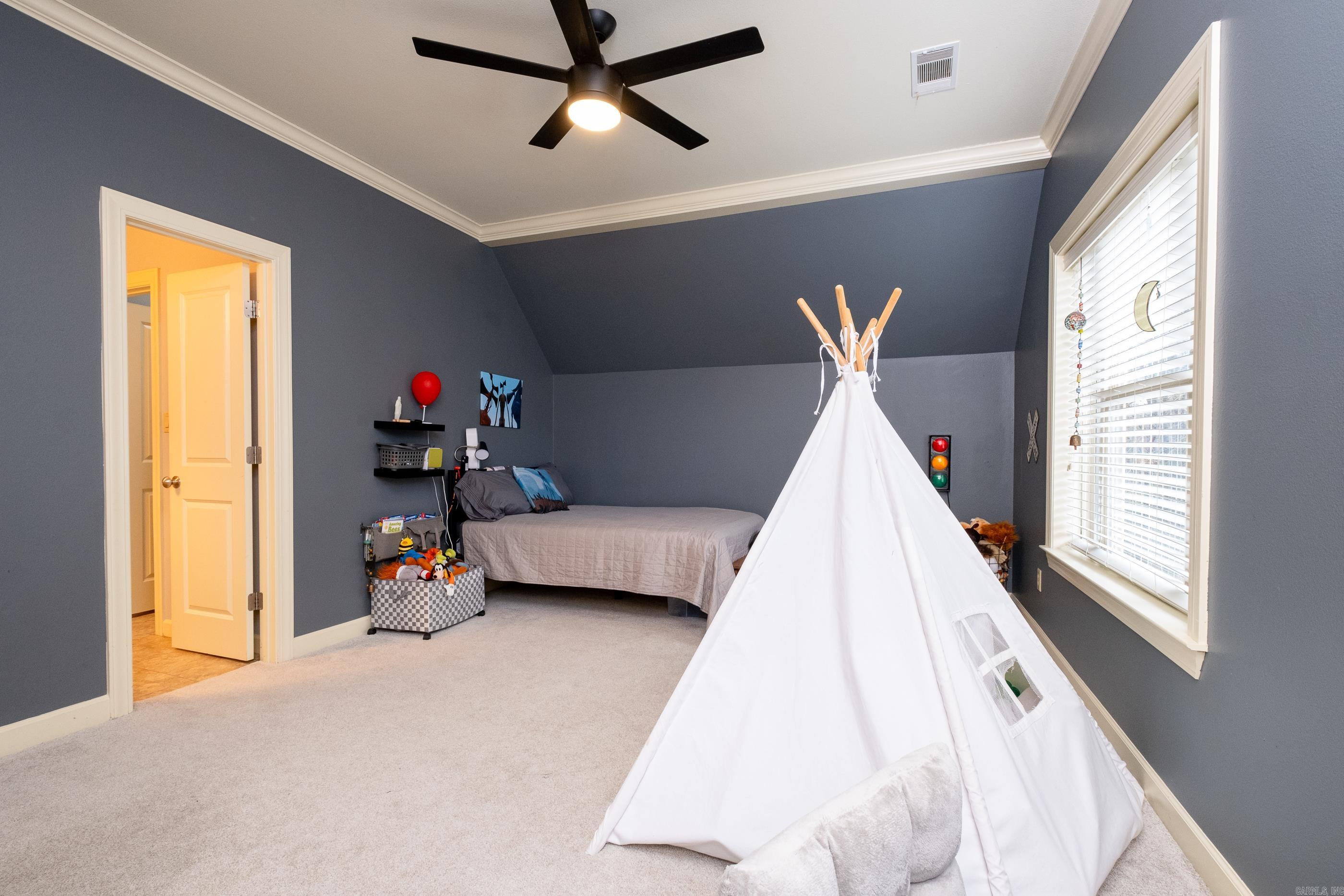 CHENAL VALLEY EPERNAY PLACE - Residential