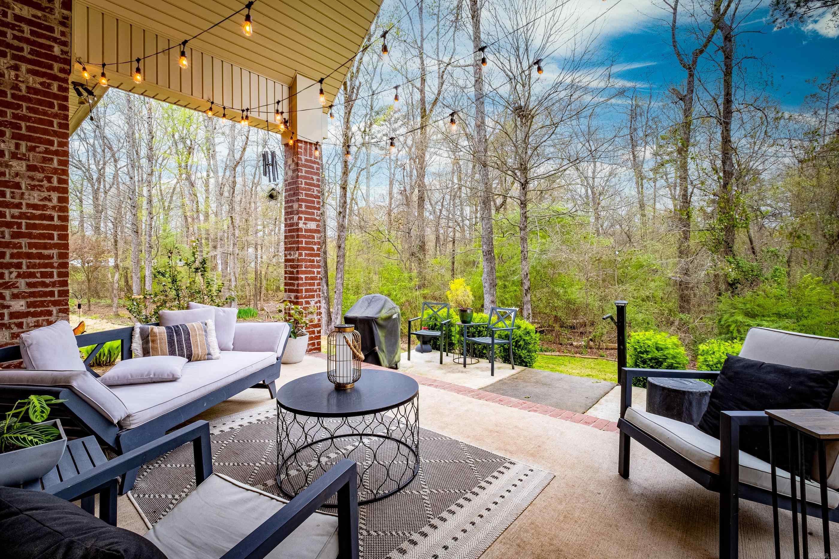 CHENAL VALLEY EPERNAY PLACE - Residential