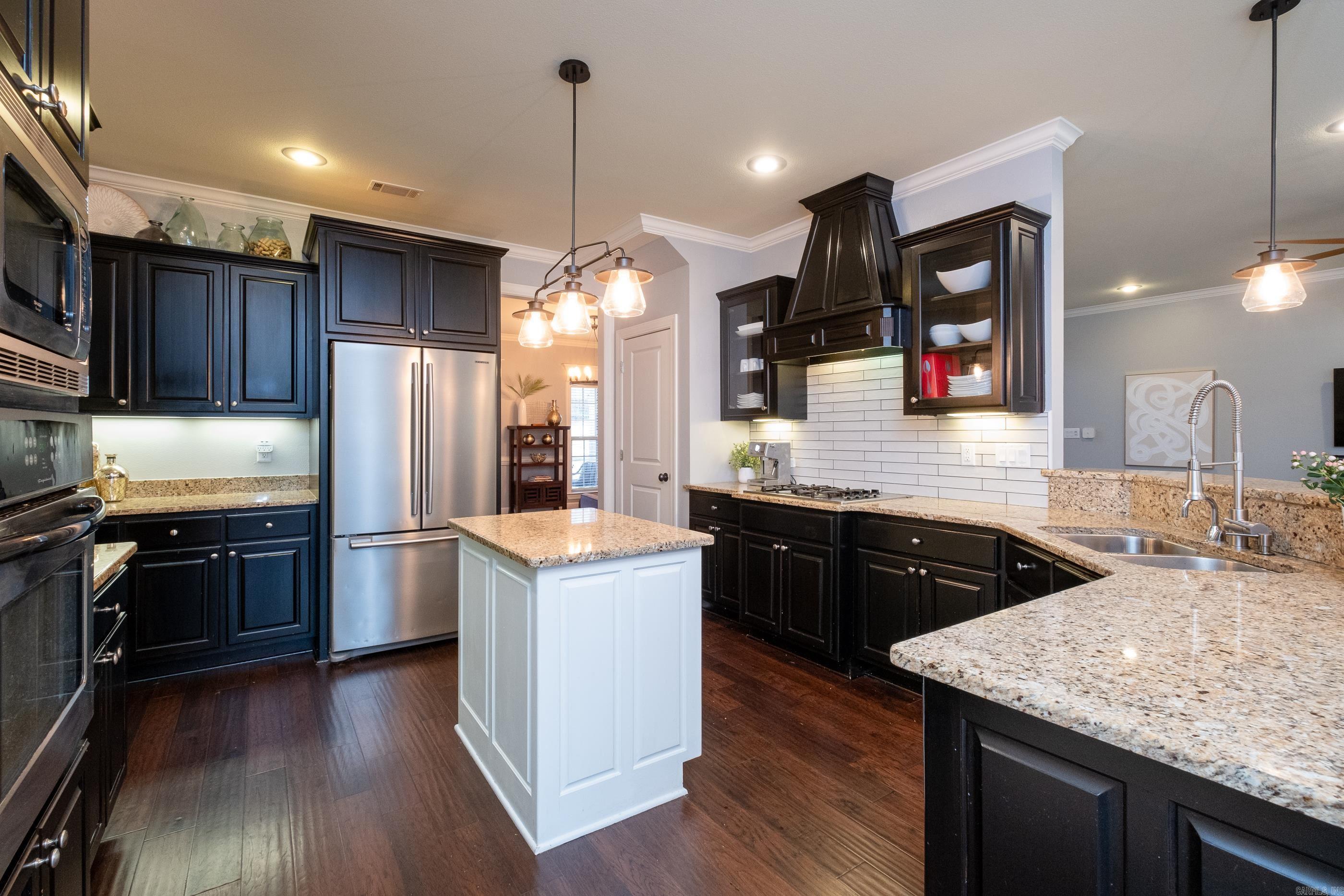 CHENAL VALLEY EPERNAY PLACE - Residential