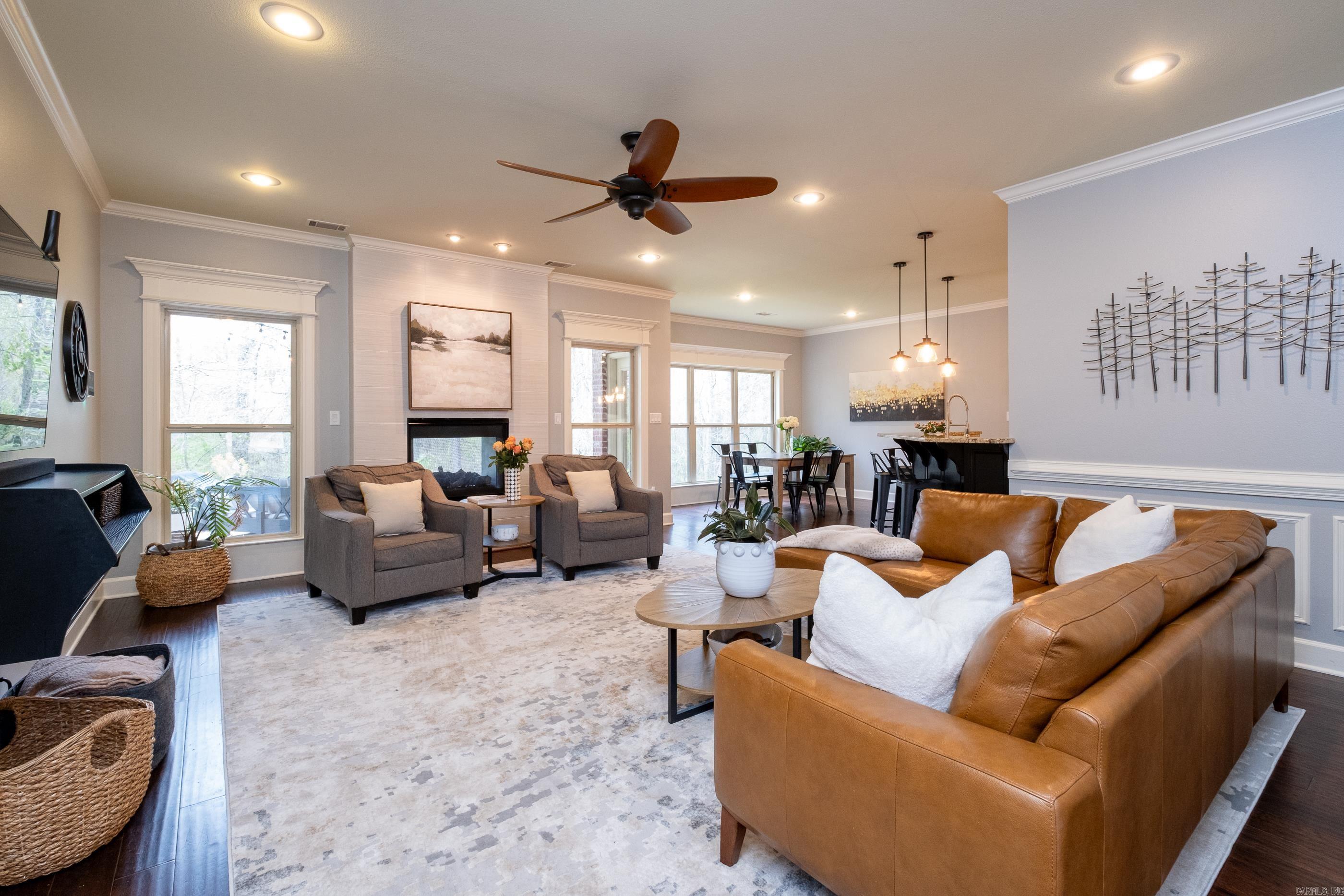 CHENAL VALLEY EPERNAY PLACE - Residential