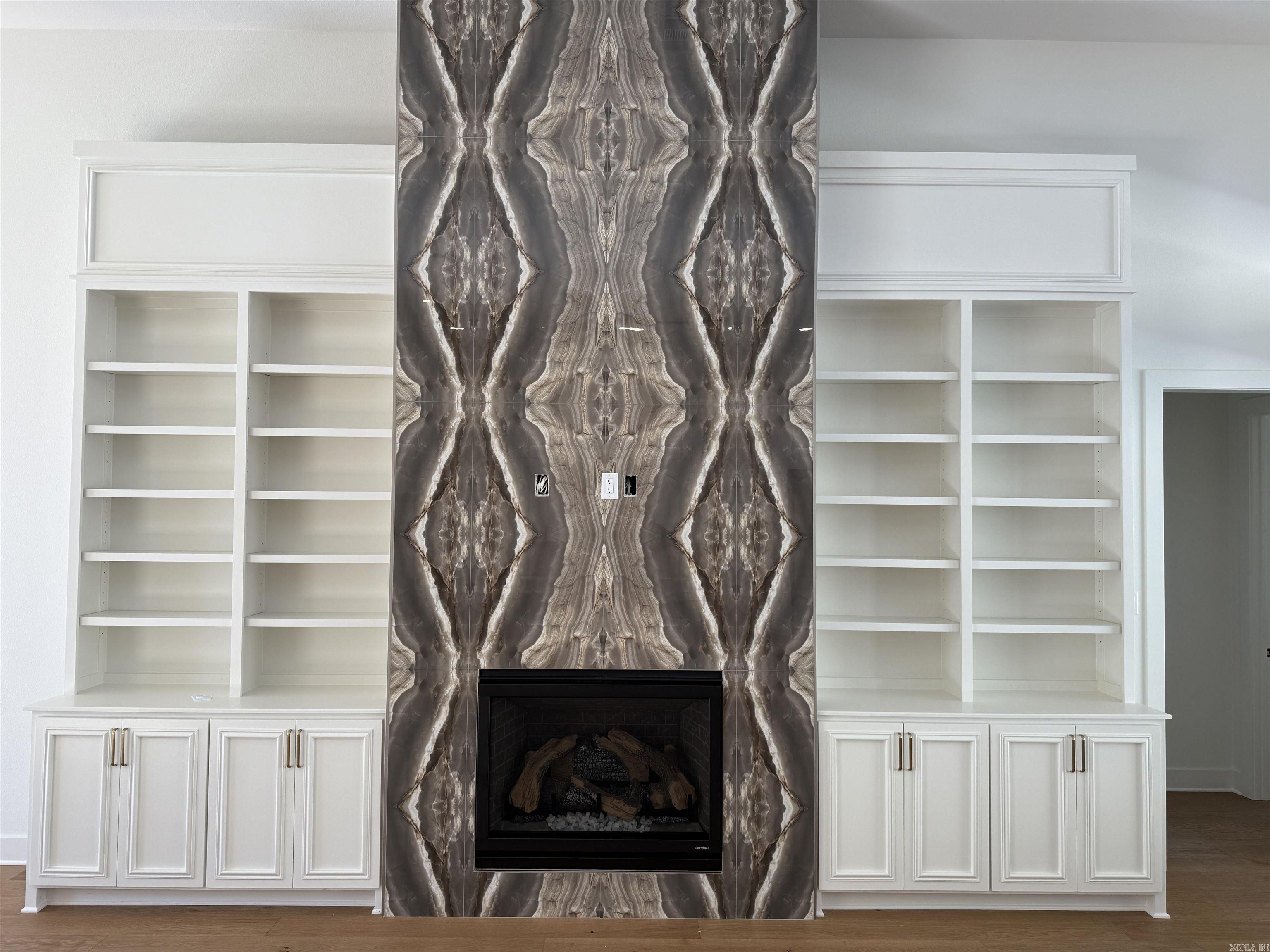 CHENAL VALLEY ABINGTON COURT - Residential