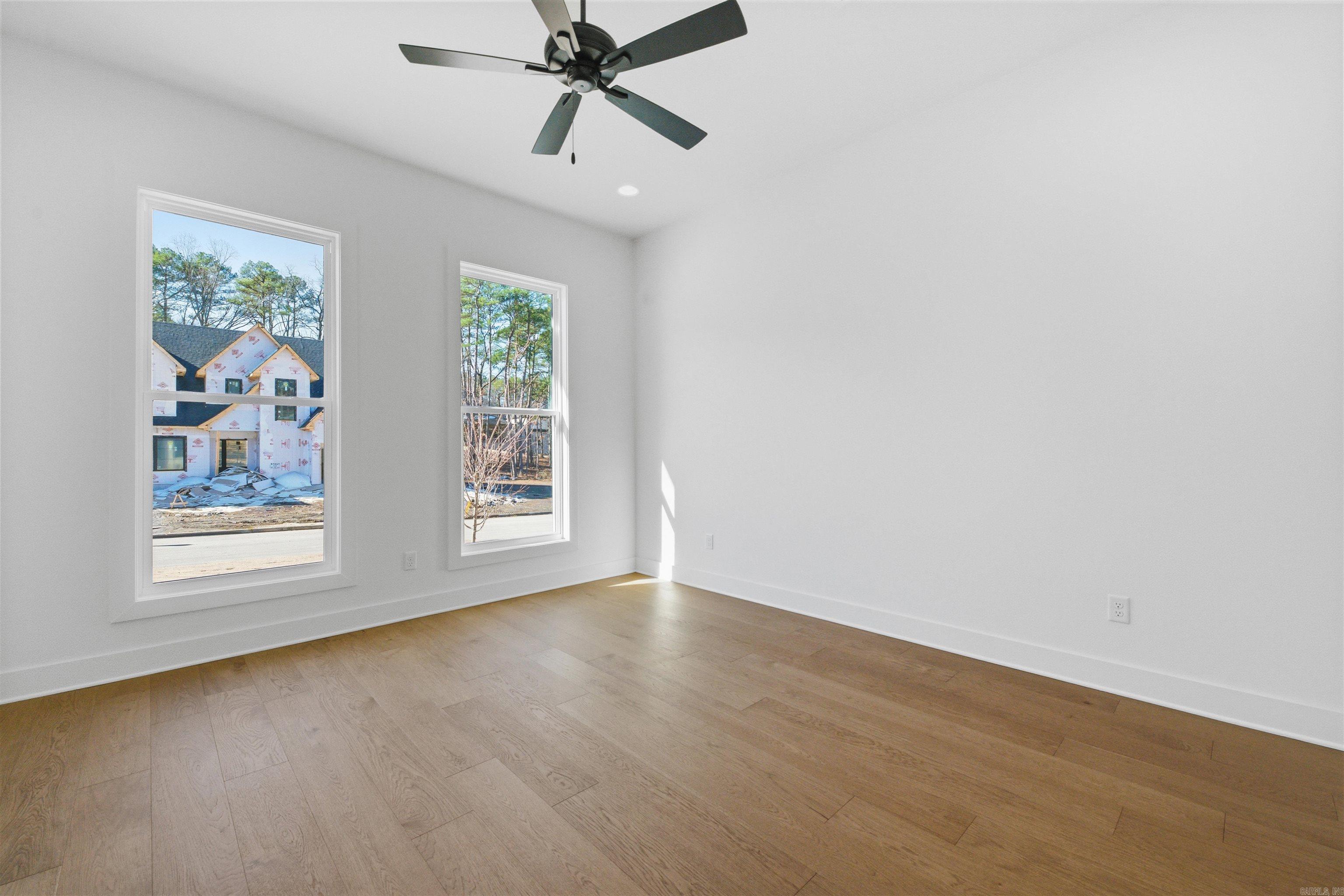 CHENAL VALLEY ABINGTON COURT - Residential