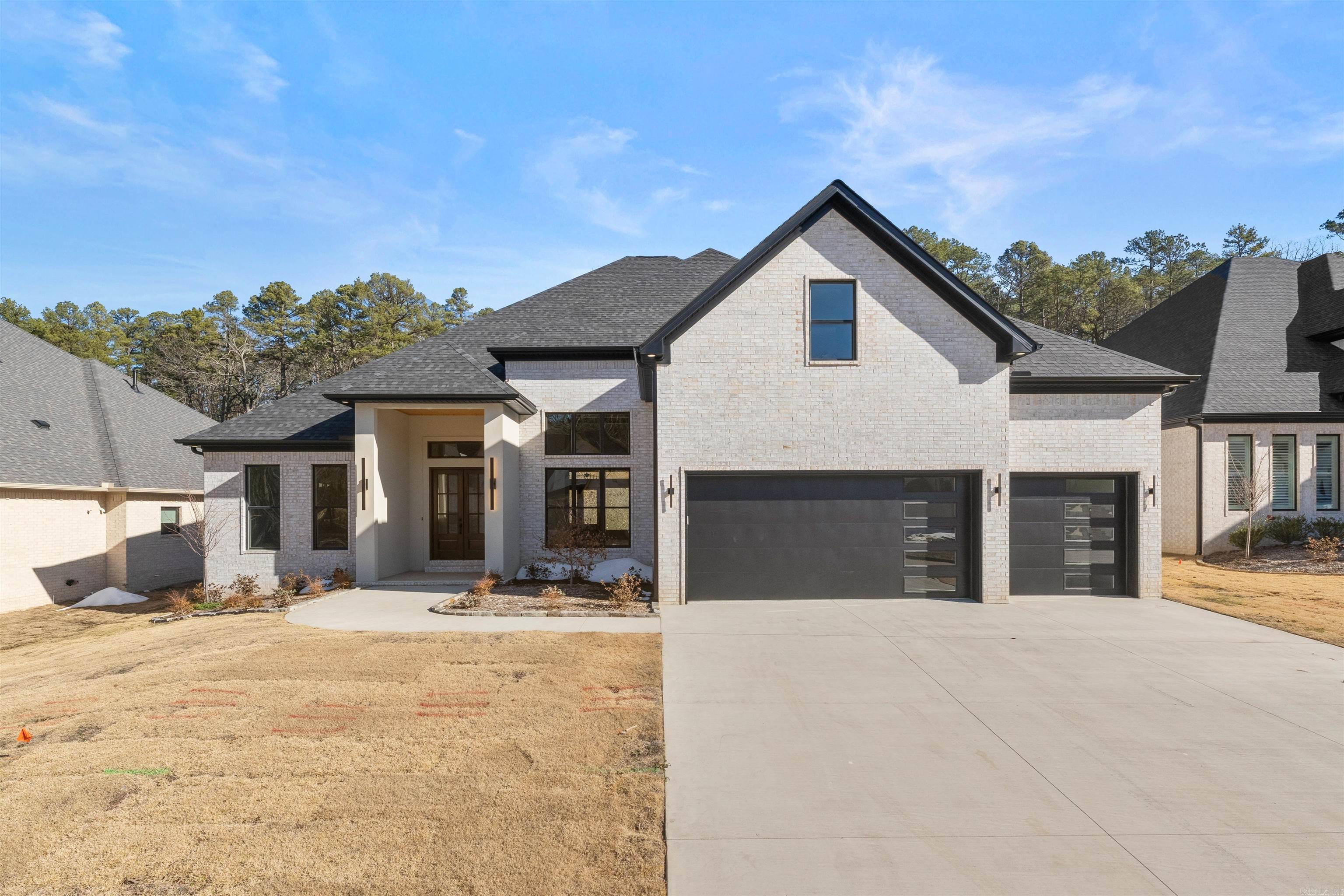 CHENAL VALLEY ABINGTON COURT - Residential