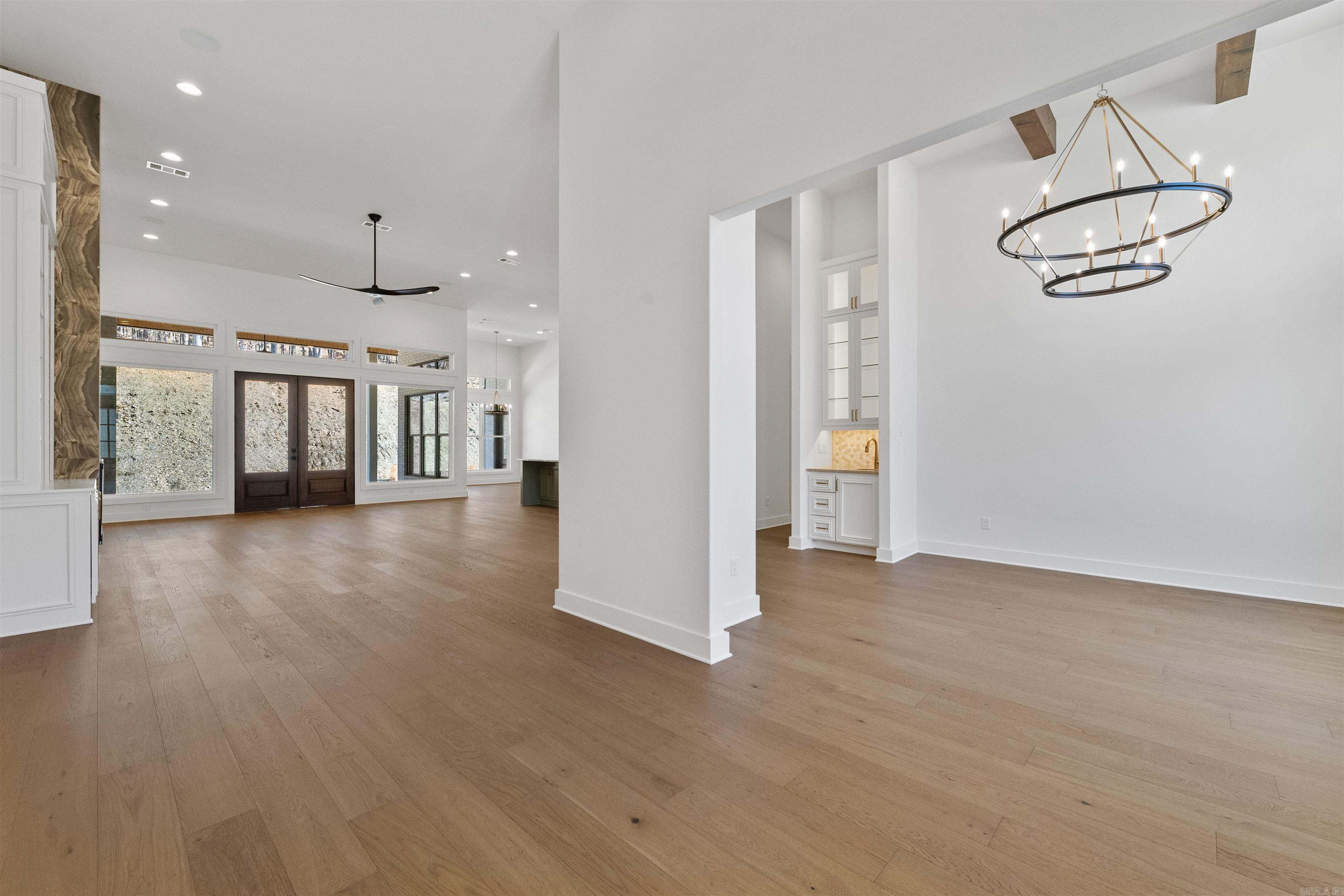 CHENAL VALLEY ABINGTON COURT - Residential