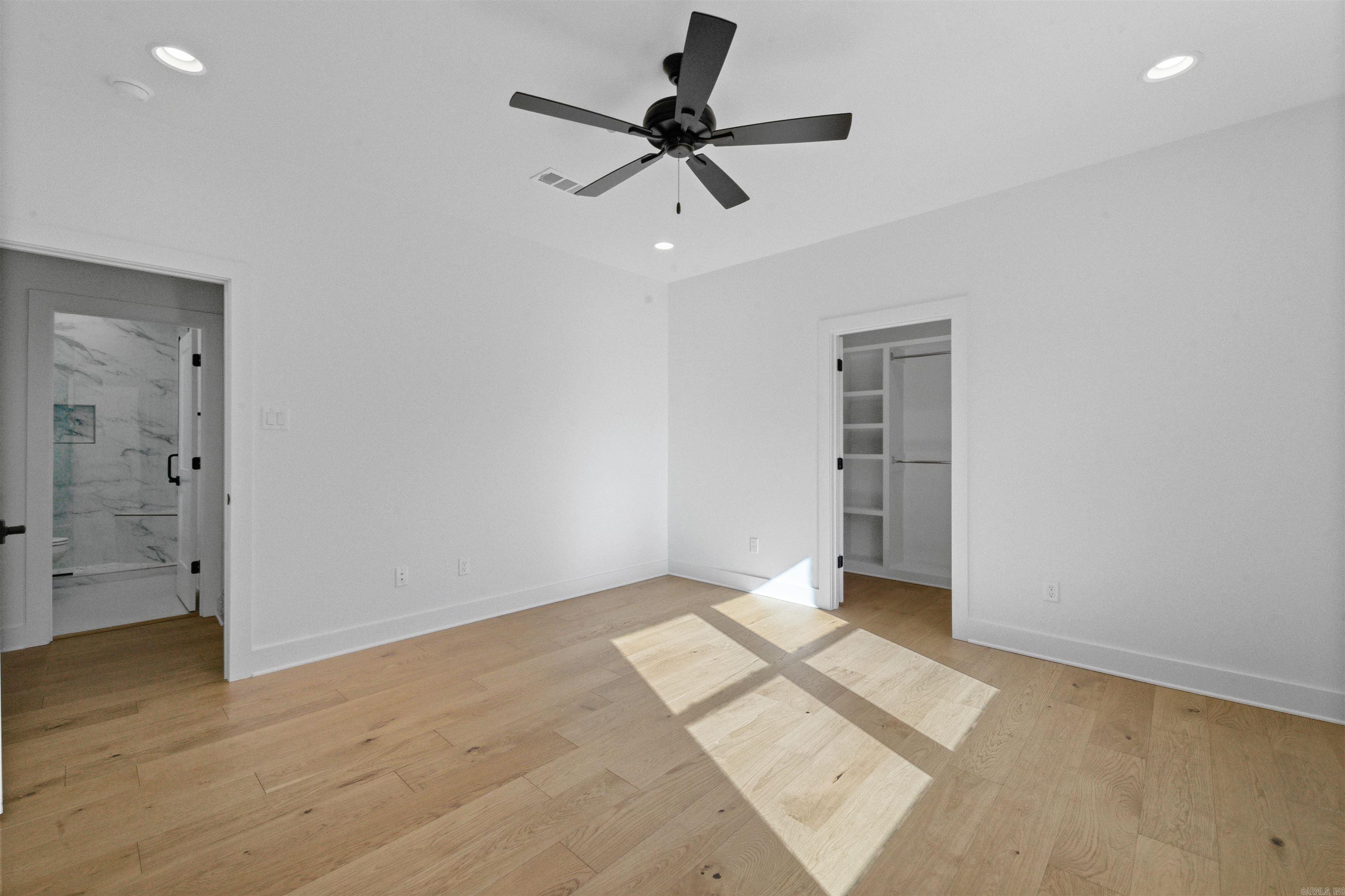 CHENAL VALLEY ABINGTON COURT - Residential