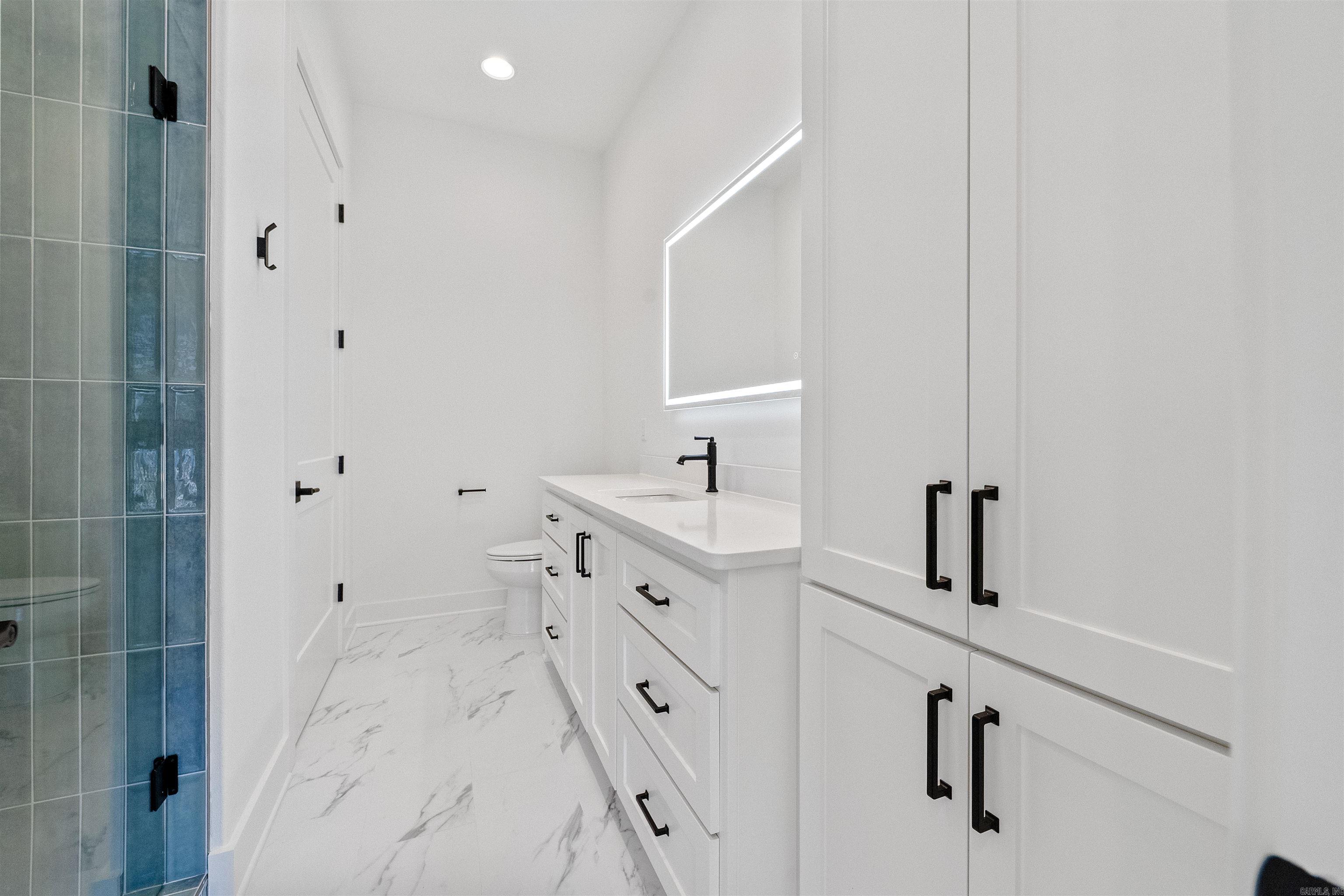 CHENAL VALLEY ABINGTON COURT - Residential