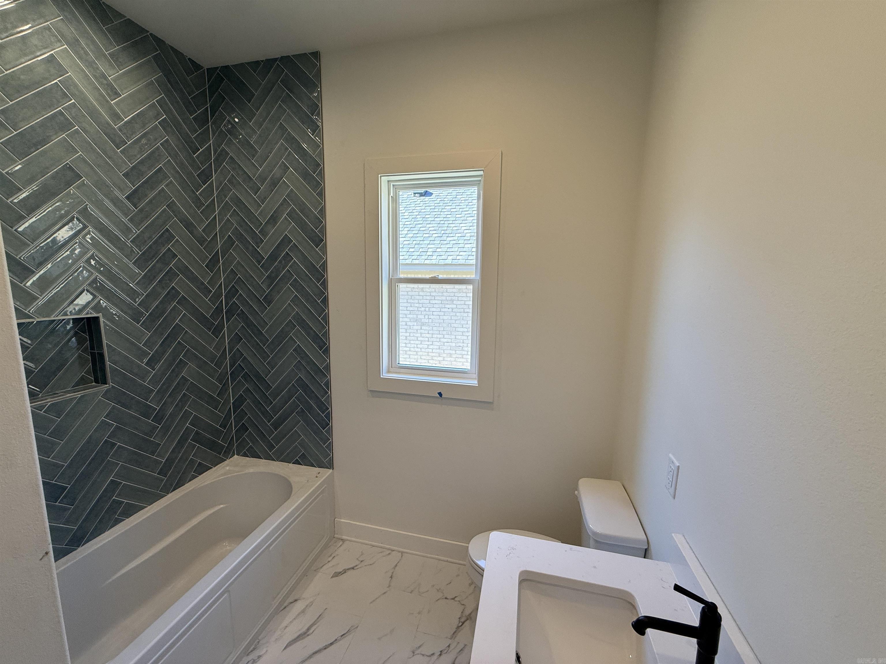 CHENAL VALLEY ABINGTON COURT - Residential