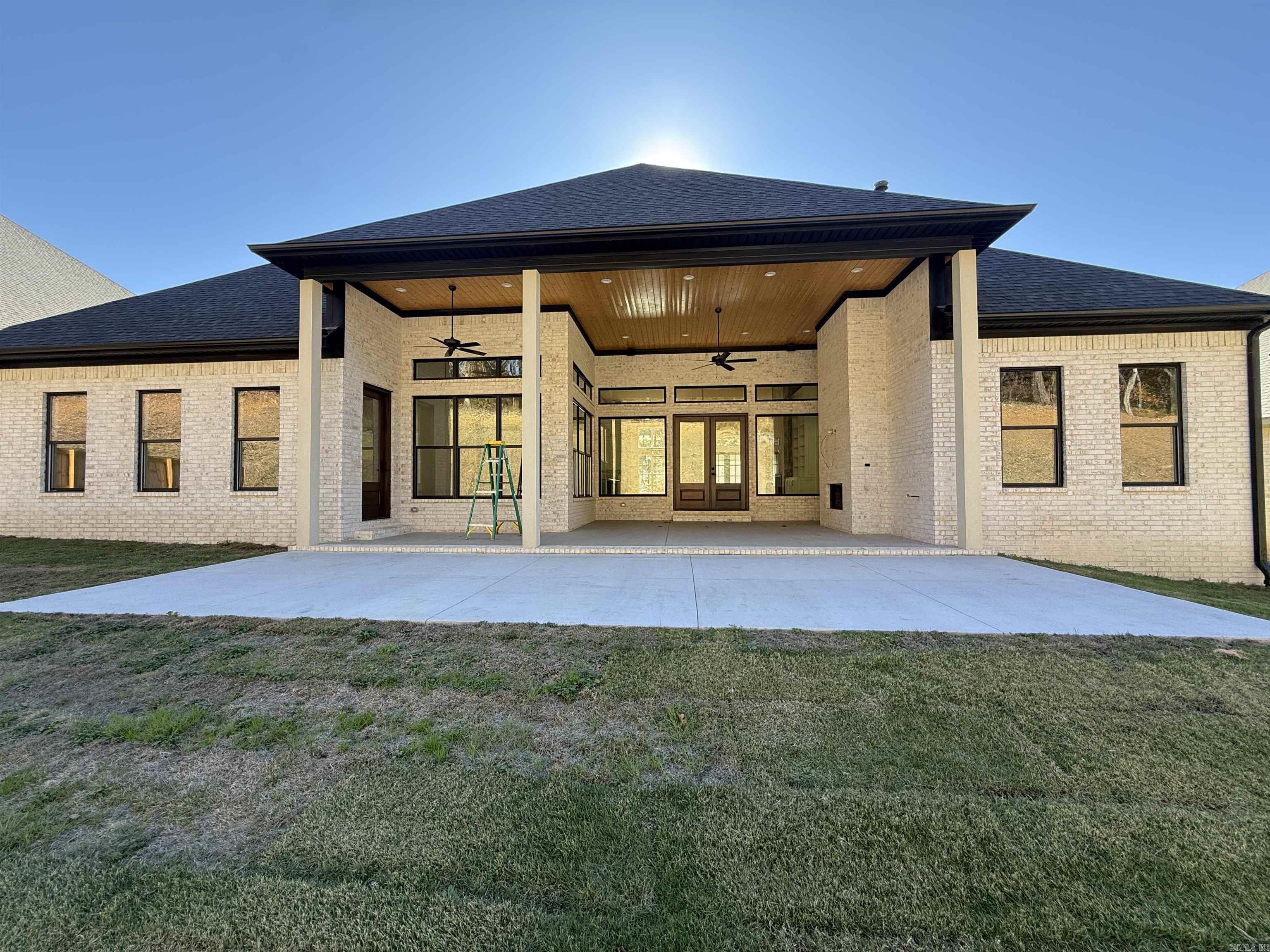 CHENAL VALLEY ABINGTON COURT - Residential