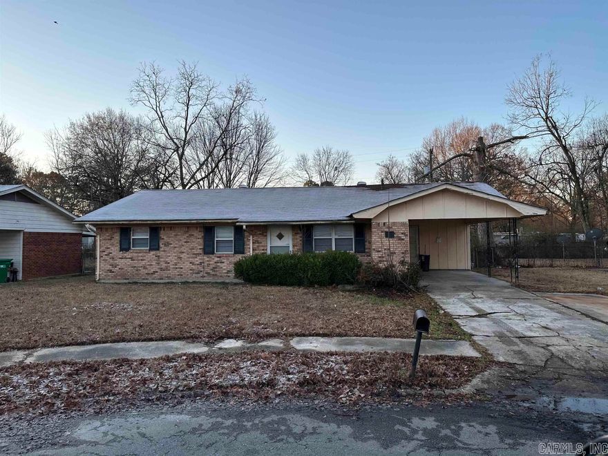 Updated throughout! Fresh paint throughout the home and new LVP flooring. Come see this one, don't miss it!