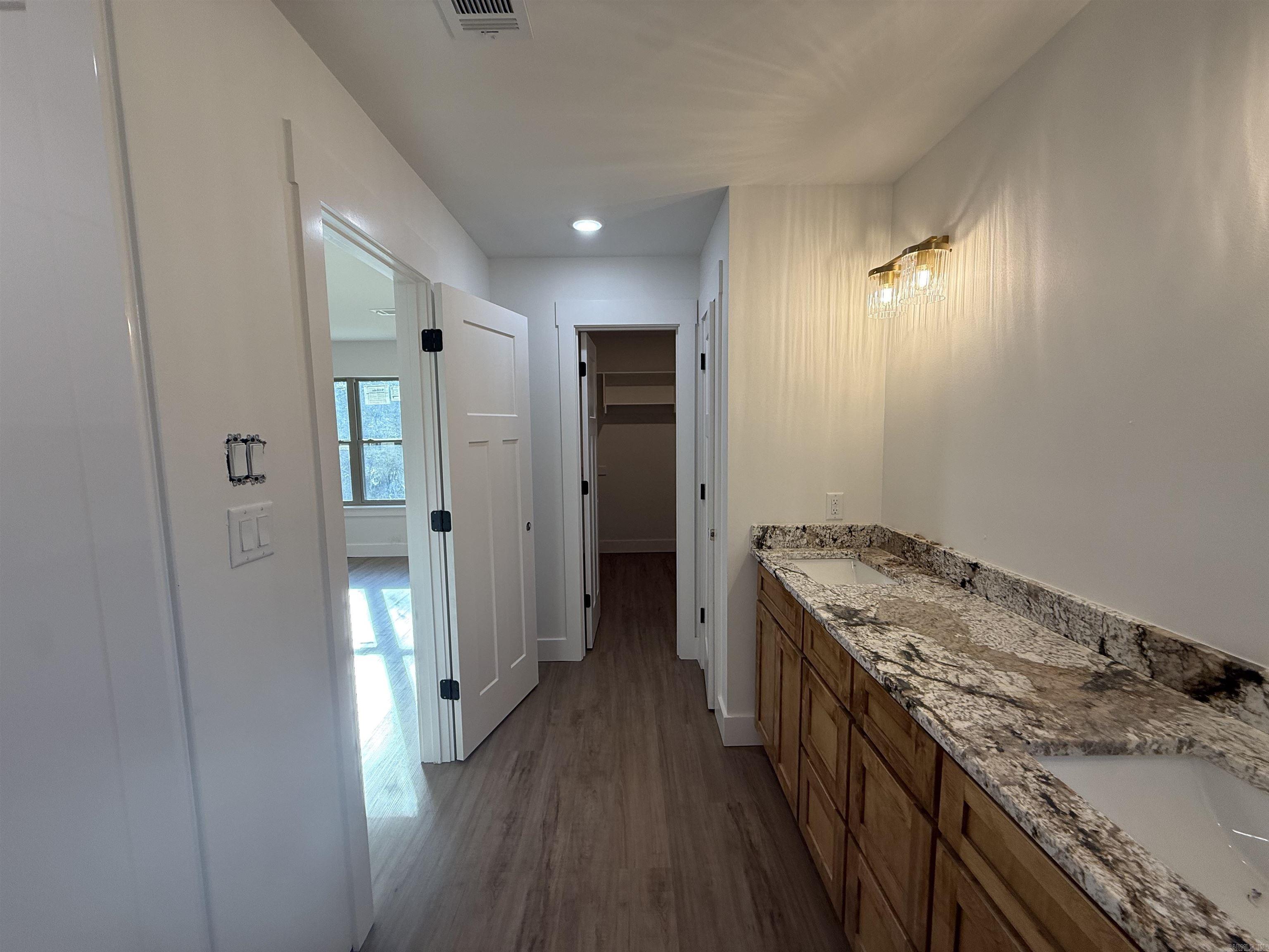 WILHELMINA COVE - Residential