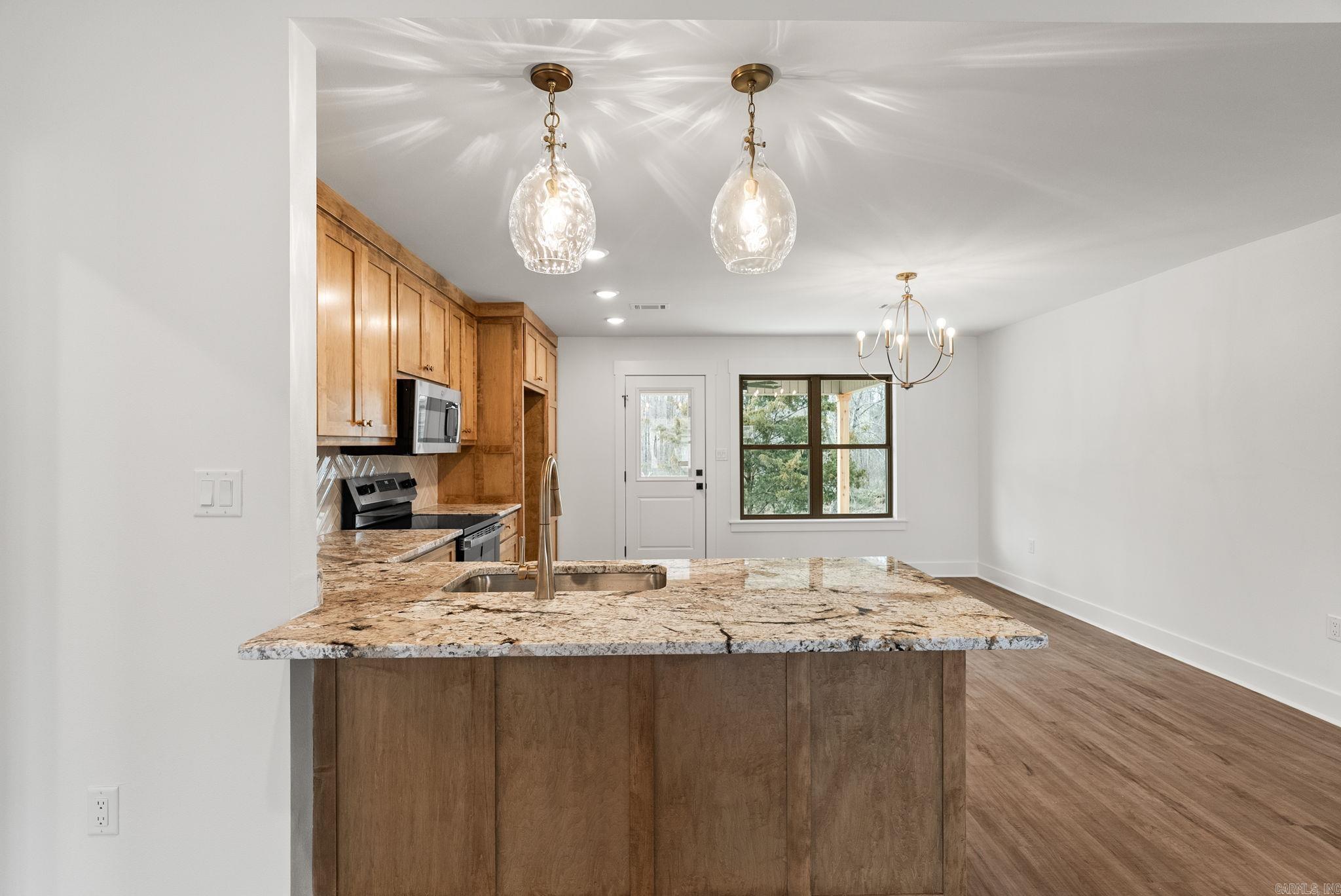 WILHELMINA COVE - Residential