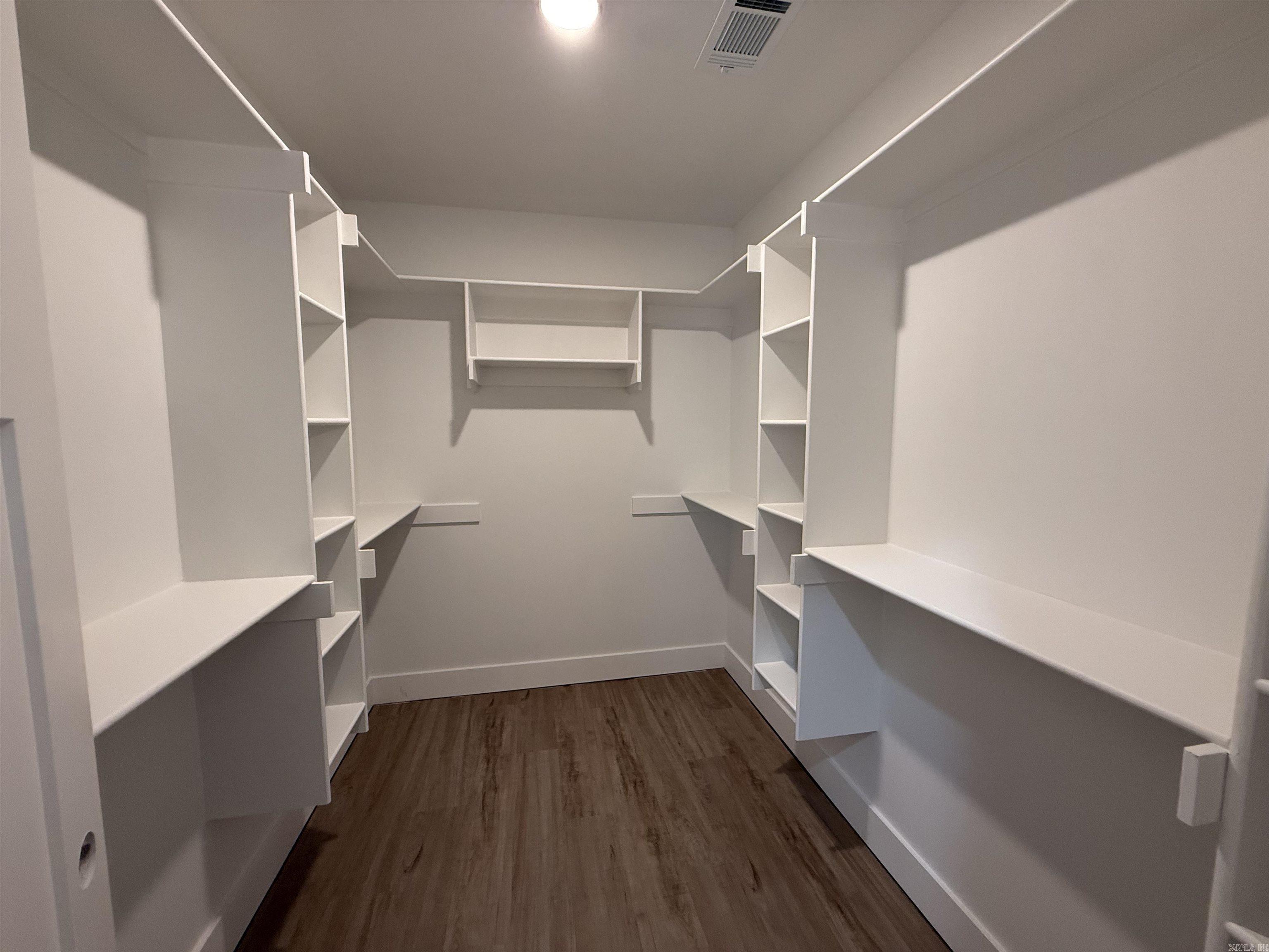 WILHELMINA COVE - Residential