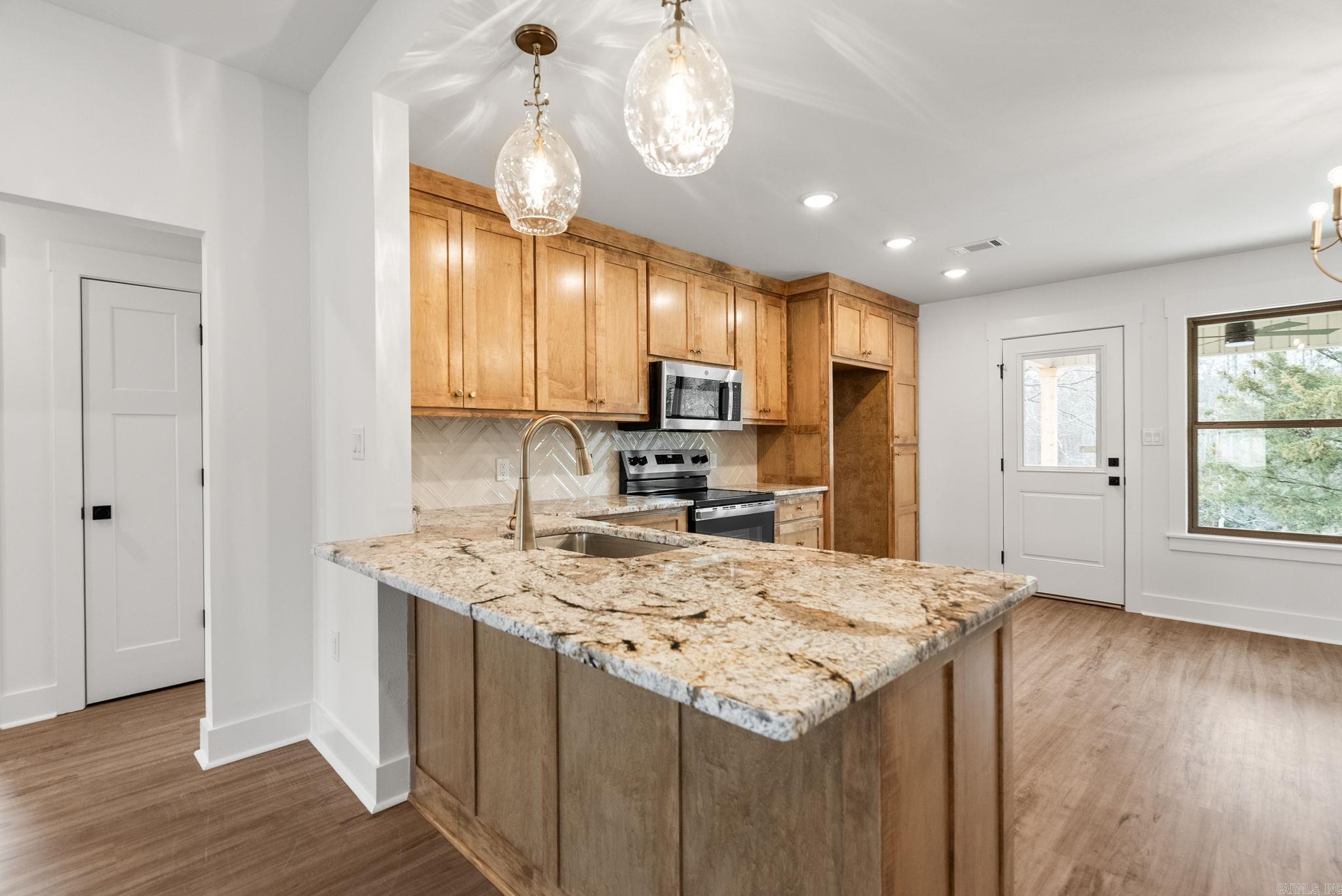 WILHELMINA COVE - Residential