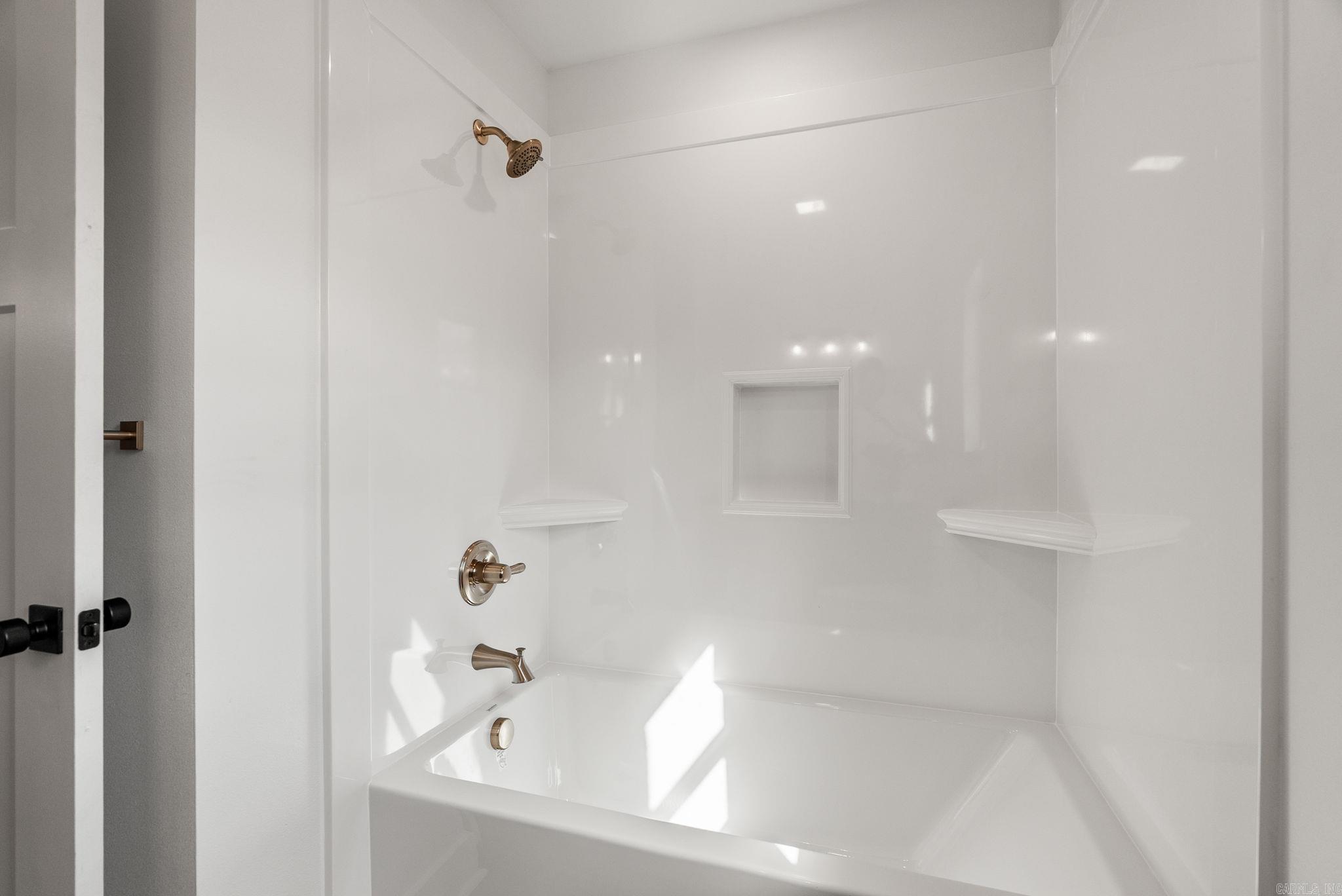 WILHELMINA COVE - Residential